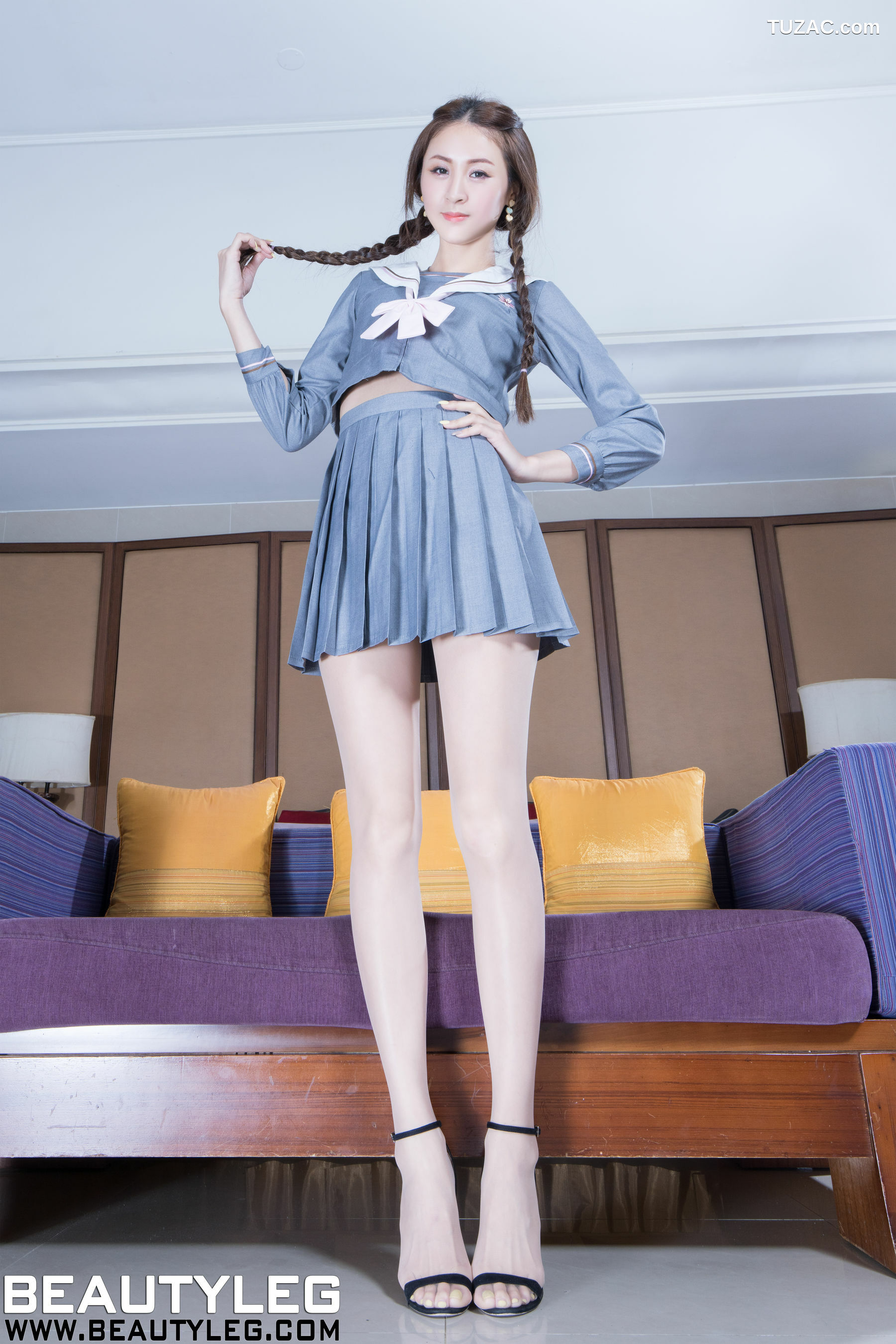 Beautyleg_Lola雪岑《肉丝袜制服美腿》 No.1911 写真集[41P]