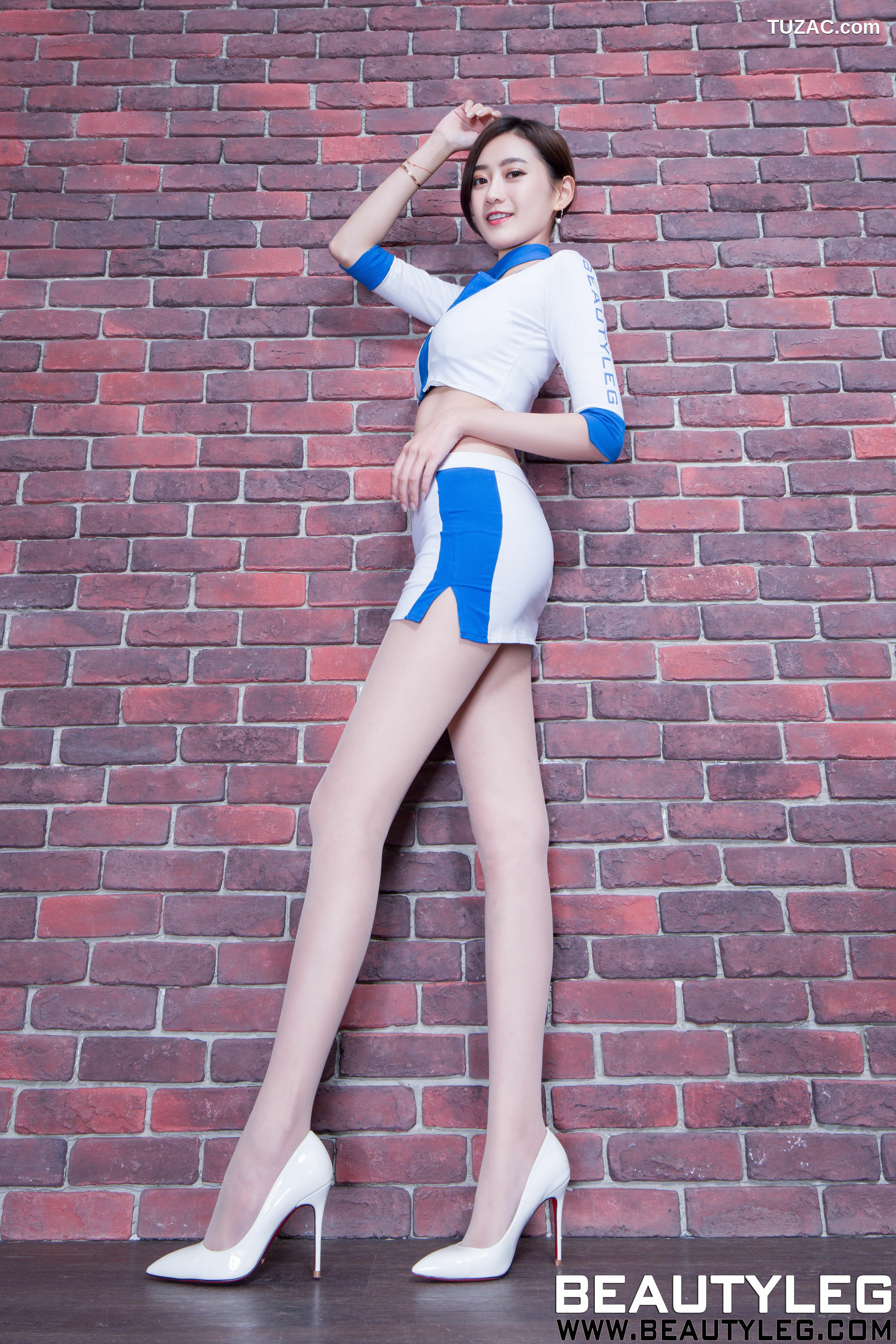 Beautyleg_腿模Leonie《肉丝袜制服美腿》 No.1886 写真集[59P]