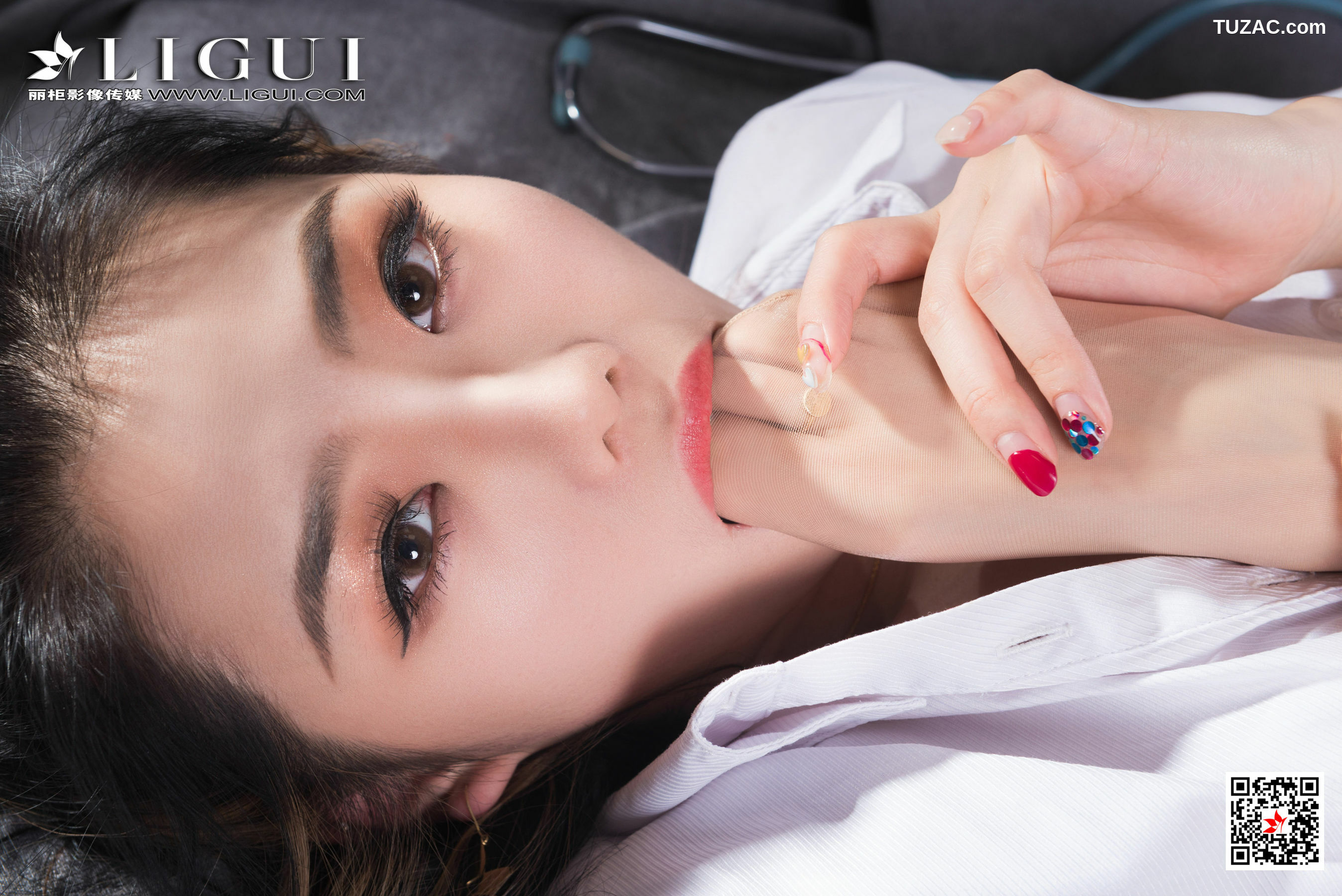 丽柜_ 2021.01.08 小智贤&amp;凉儿 丝足美腿套图[60P]