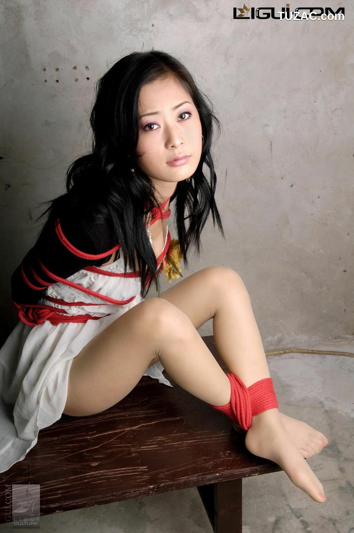 丽柜_ Model Saya《红绳捆绑》美腿玉足写真图片[27P]