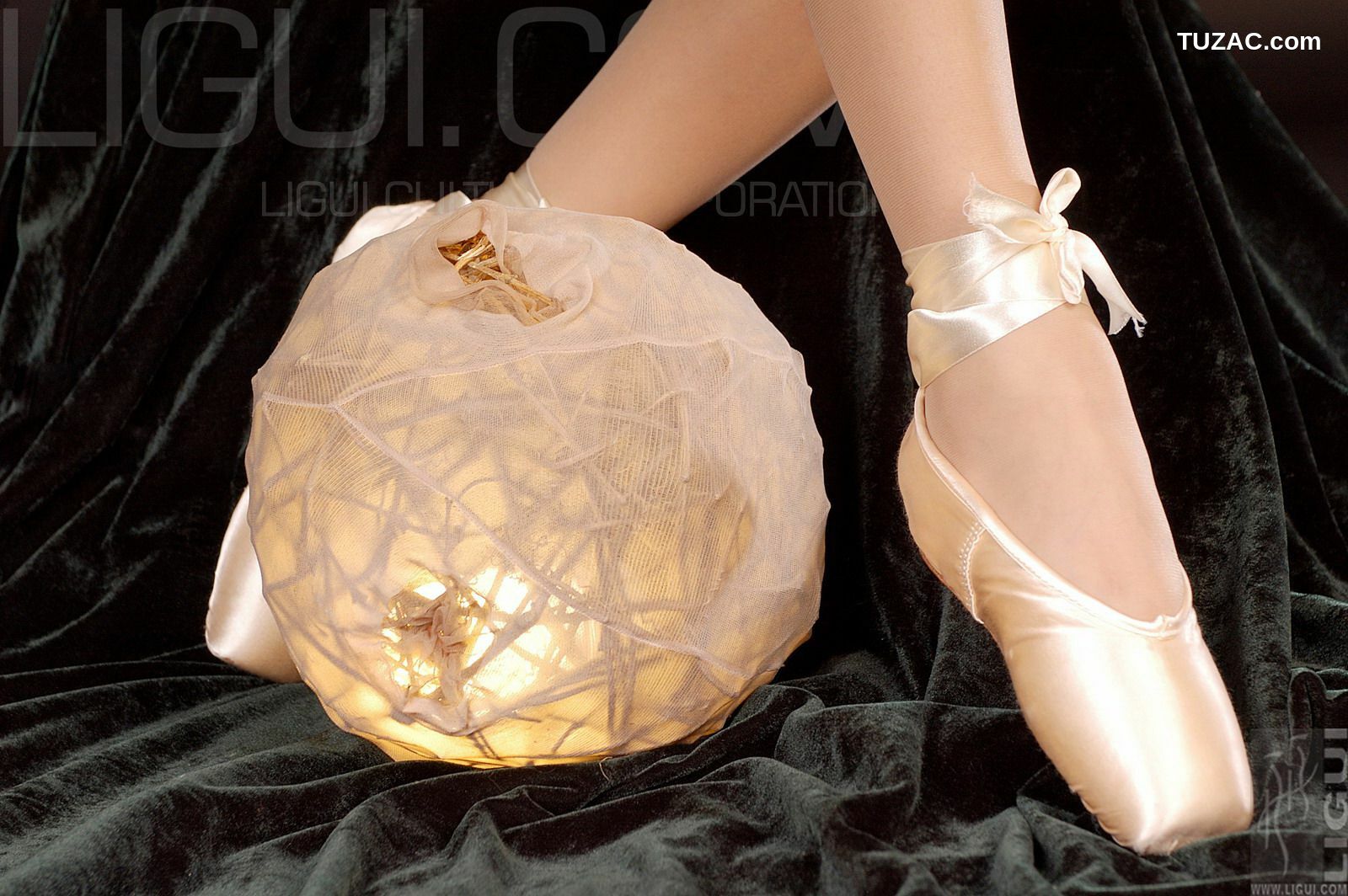 丽柜_ Model 丝丝《美丽的天使》丝足写真图片[40P]