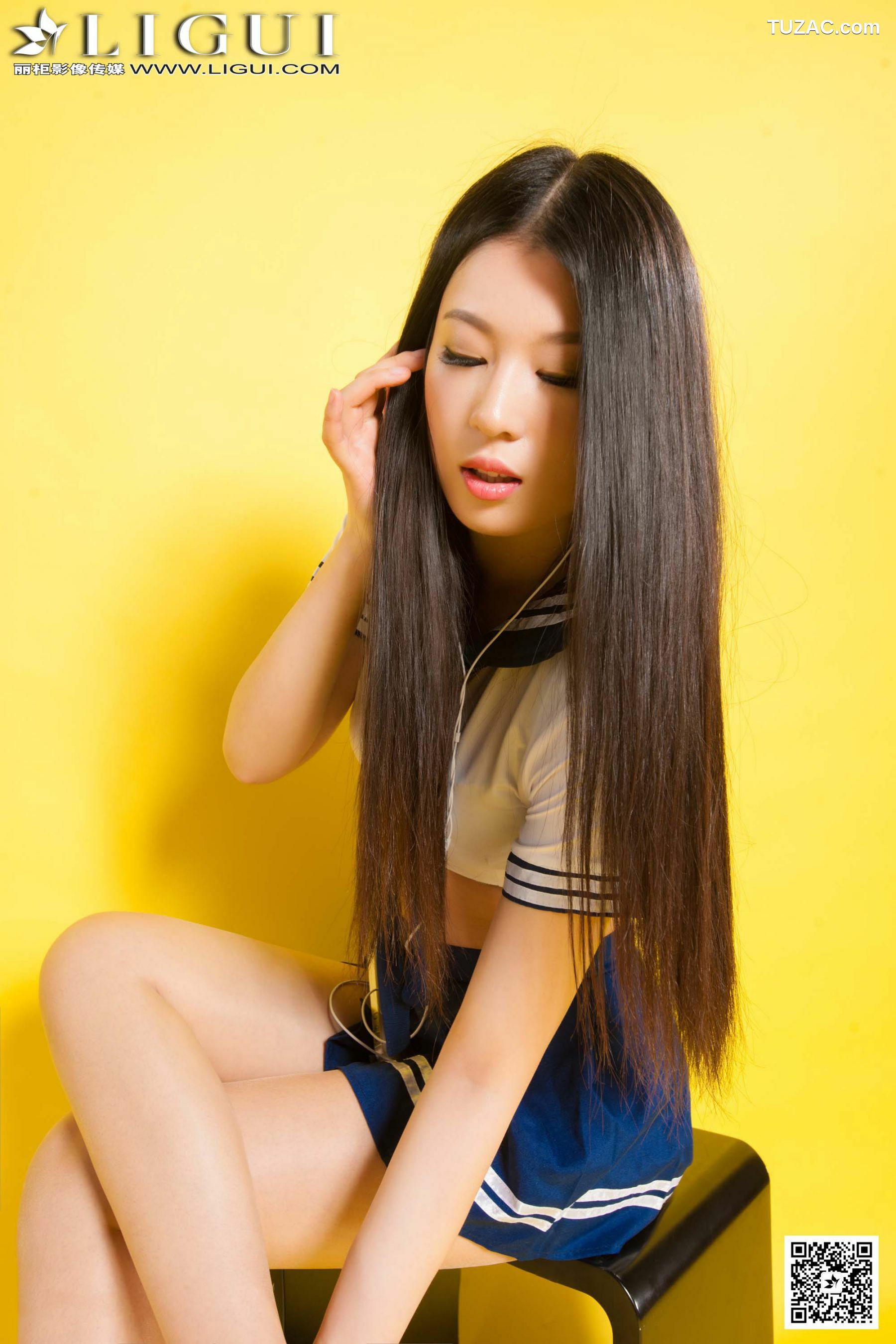 丽柜_ Model 佳怡《长发水手服美女丝足》美腿玉足写真图片[44P]