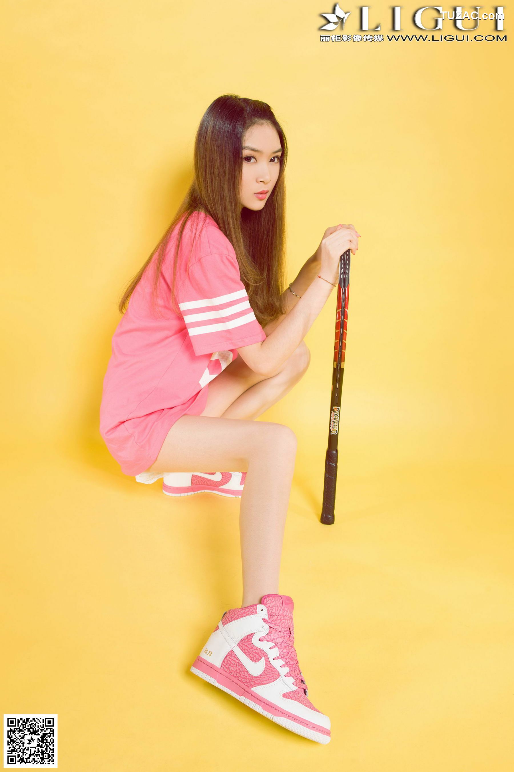 丽柜_ Model 允儿《篮球少女羽毛球运动系列》美腿玉足写真图片[49P]