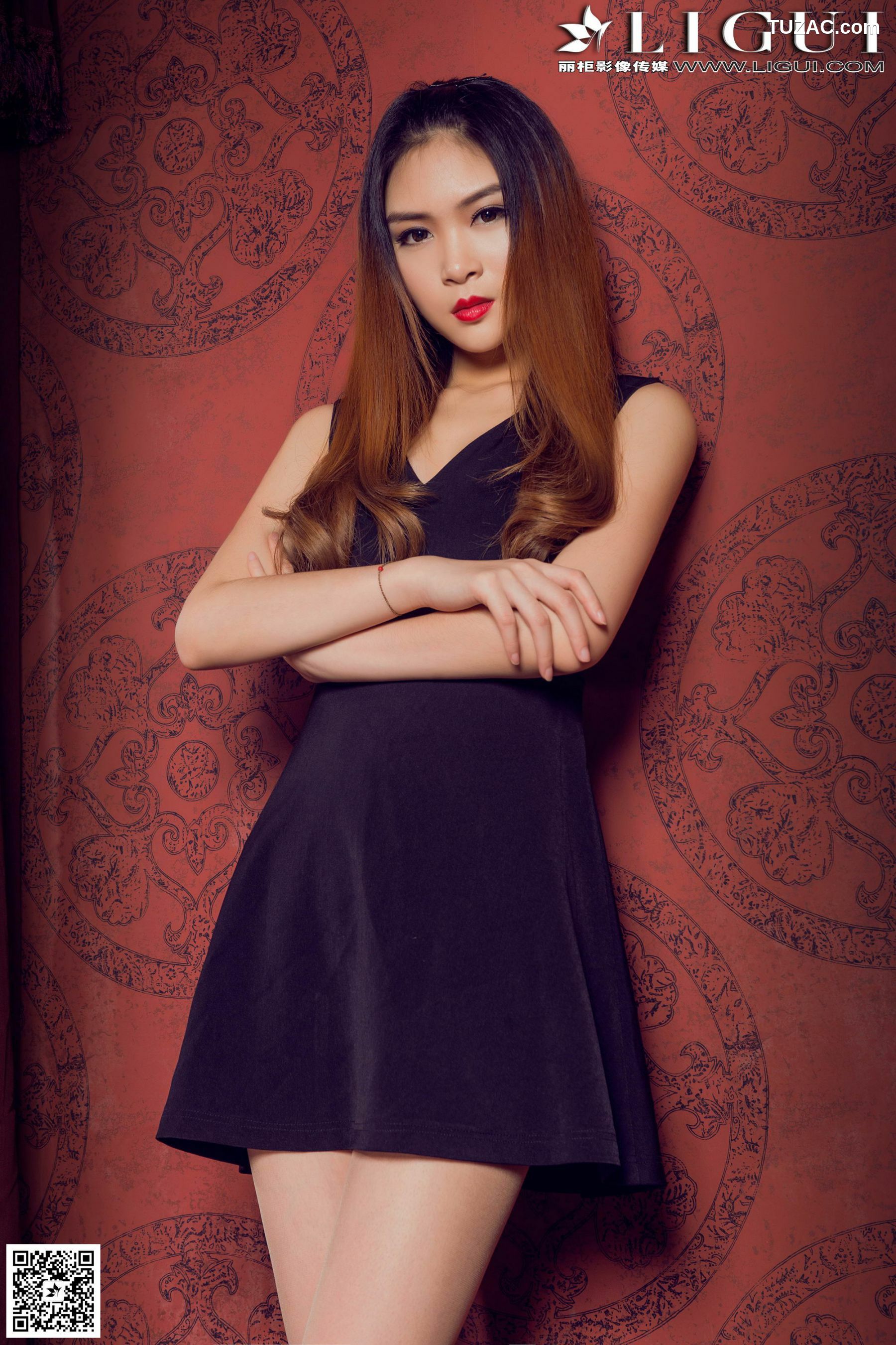 丽柜_ Model 允儿《连衣裙高跟少女丝足》上下全集 美腿玉足写真图片[85P]
