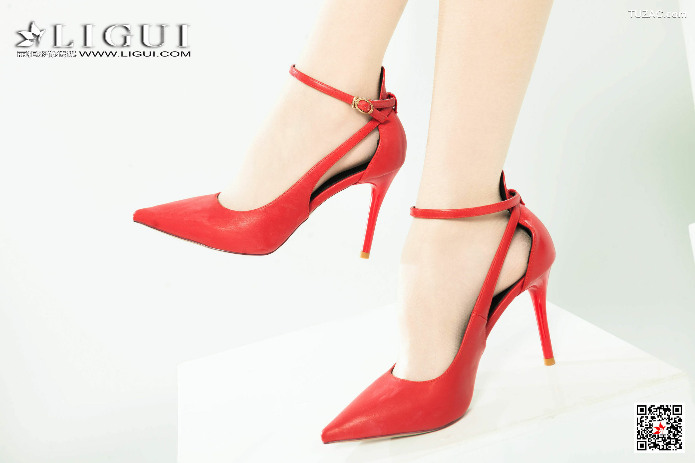 丽柜_ Model 兔子 - 吊带白丝袜美腿写真[82P]