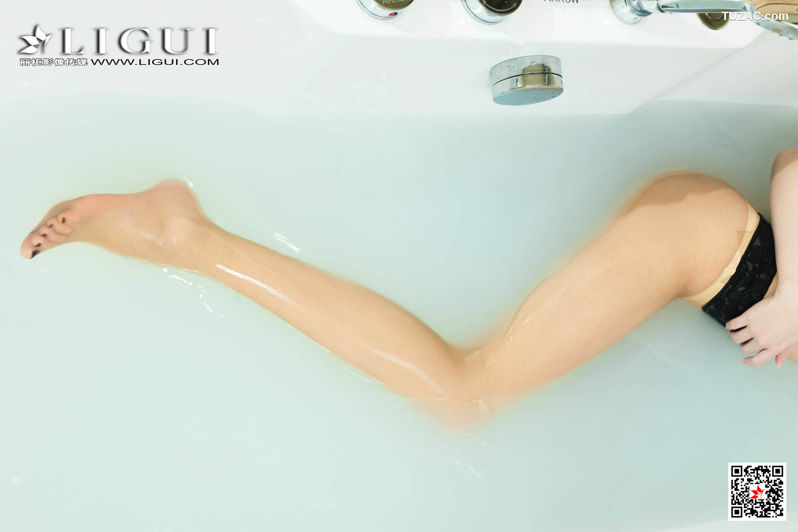 丽柜_ Model 兔子 《吊带肉丝女郎》 写真集[63P]