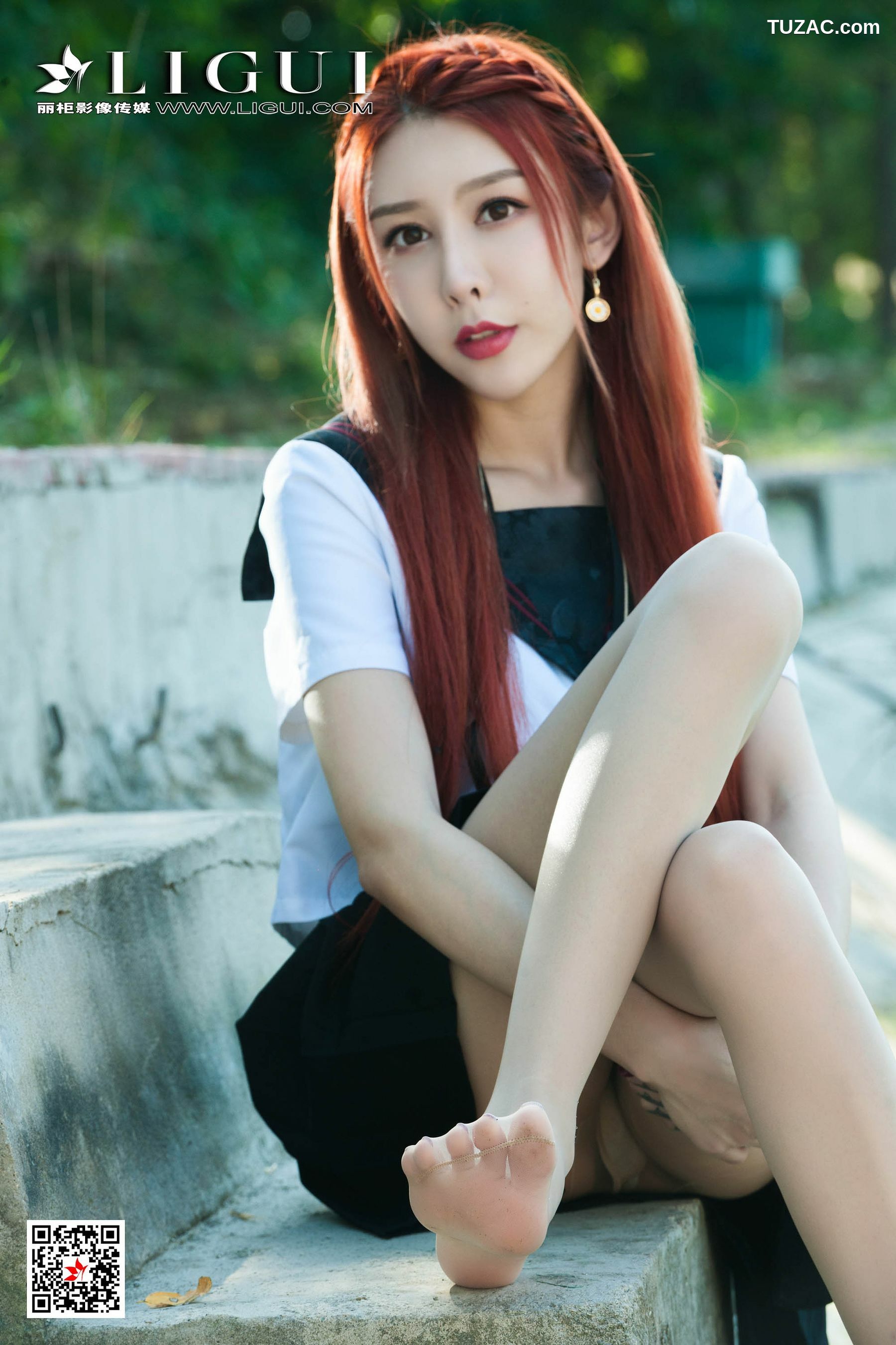 丽柜_ Model 兔子 《极品校花丝足》 写真集[62P]