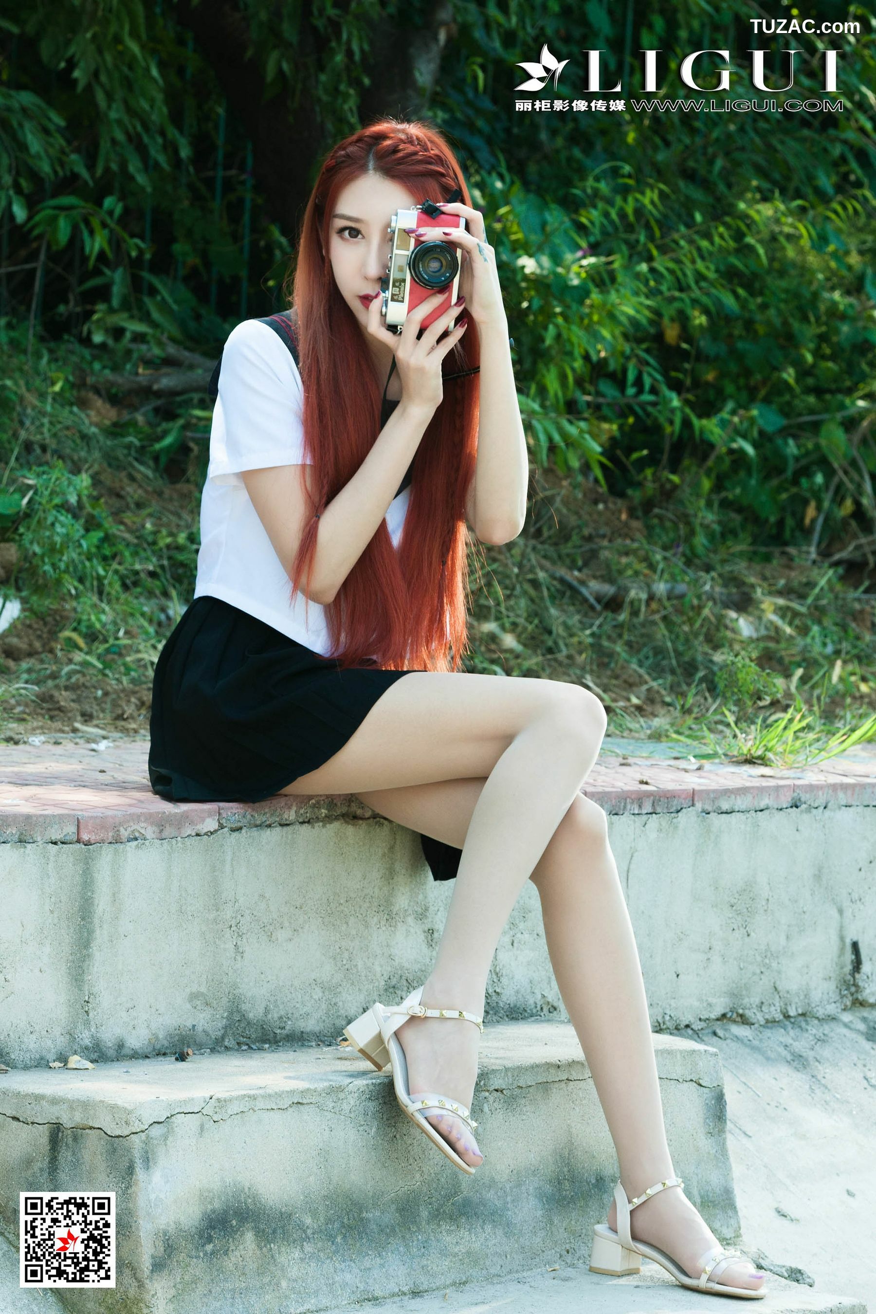丽柜_ Model 兔子 《极品校花丝足》 写真集[62P]