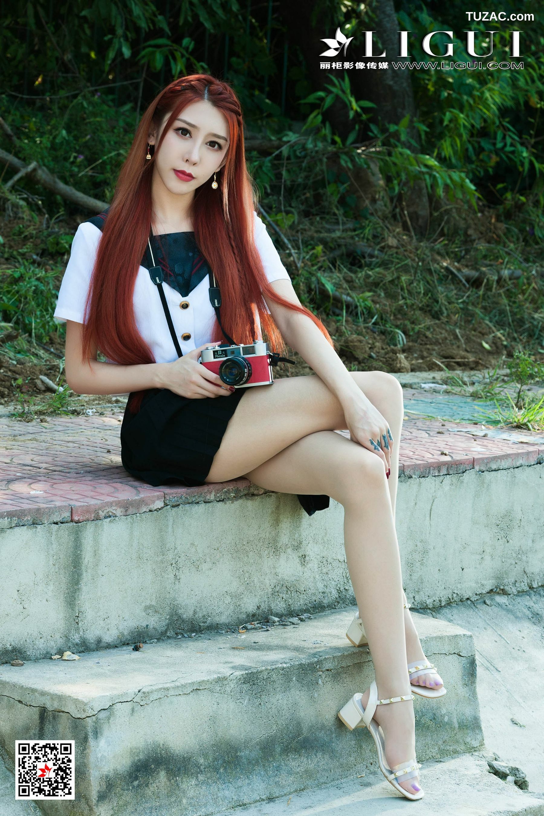 丽柜_ Model 兔子 《极品校花丝足》 写真集[62P]
