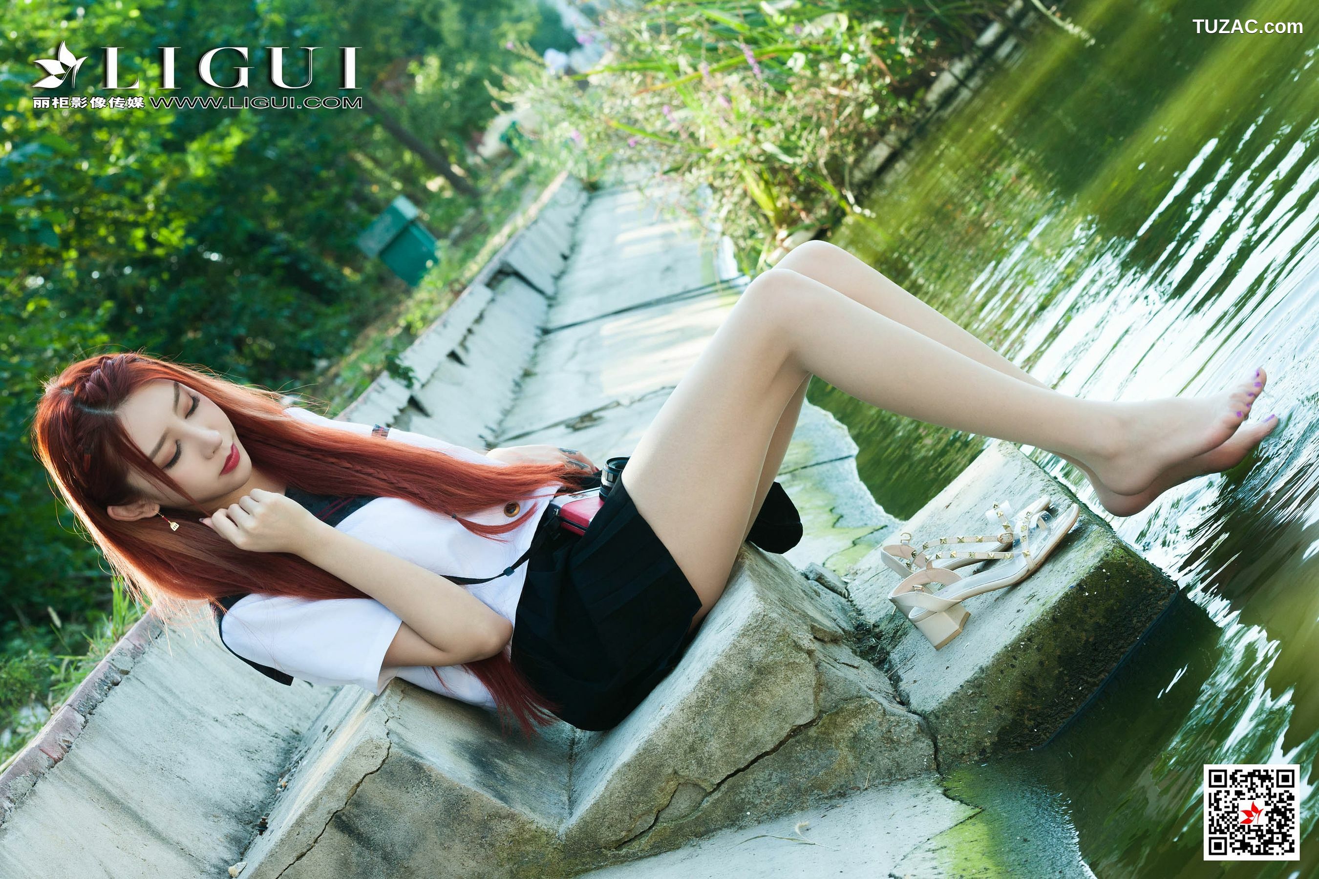 丽柜_ Model 兔子 《极品校花丝足》 写真集[62P]
