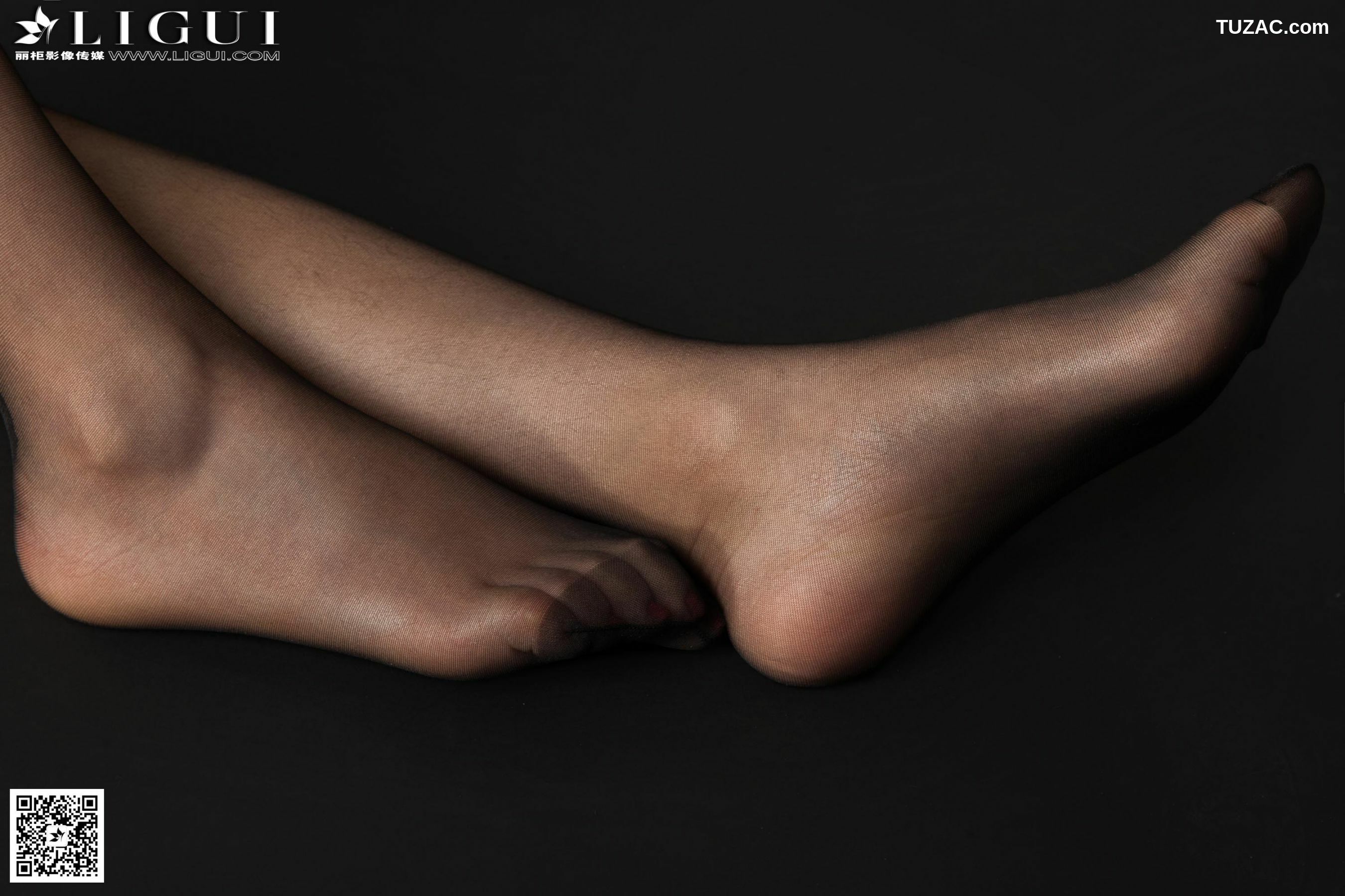 丽柜_ Model 凌凌《黑丝高跟美足》美腿玉足写真图片[48P]