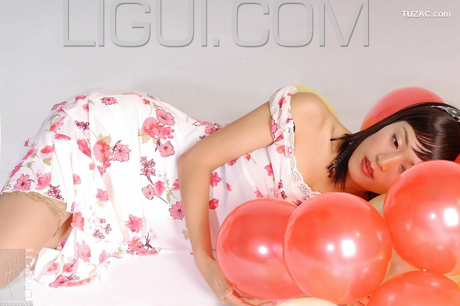 丽柜_ Model 凱咪《气球女孩》写真集图片[35P]
