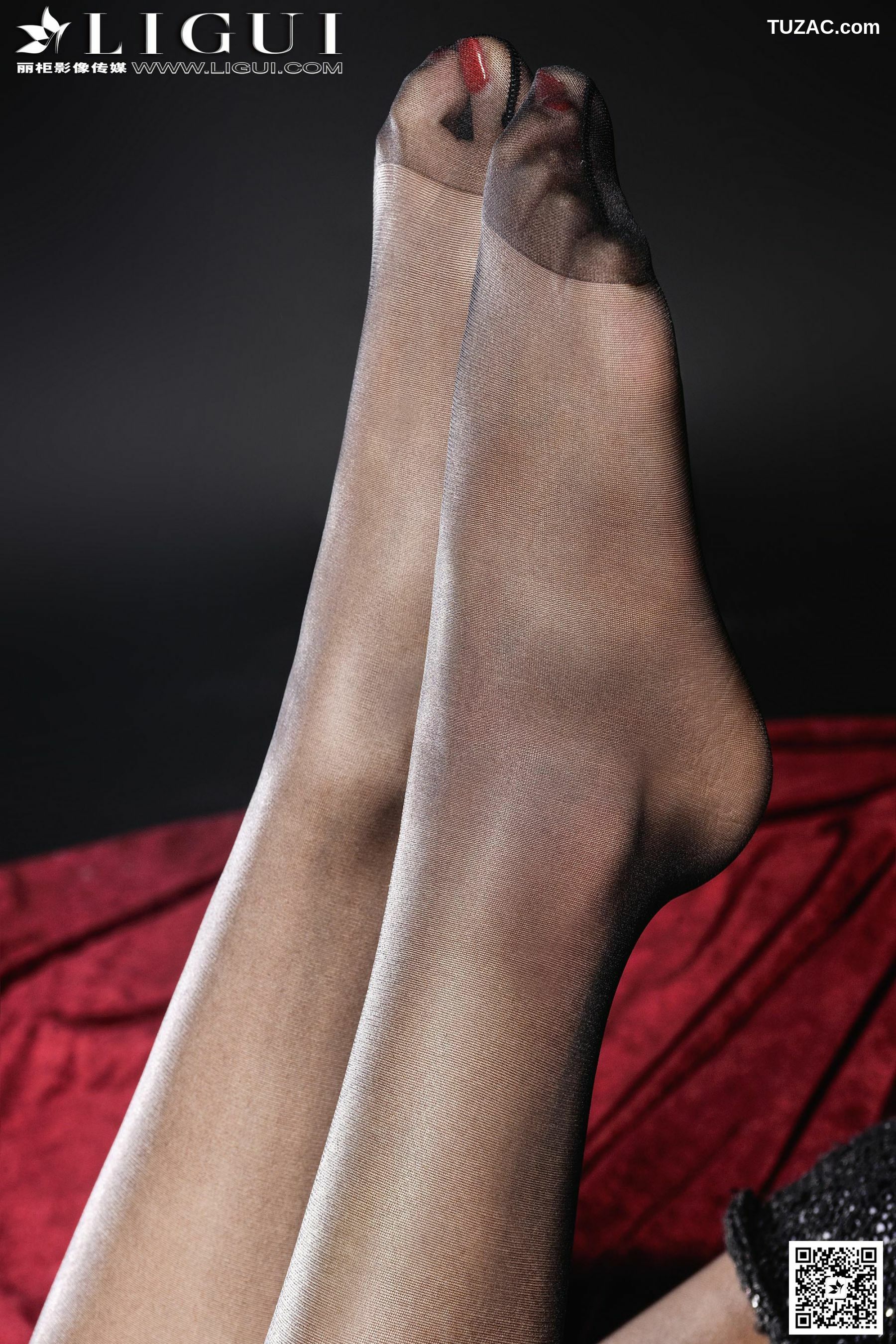 丽柜_ Model 司琪《贵美人黑丝美足》美腿玉足写真图片[53P]