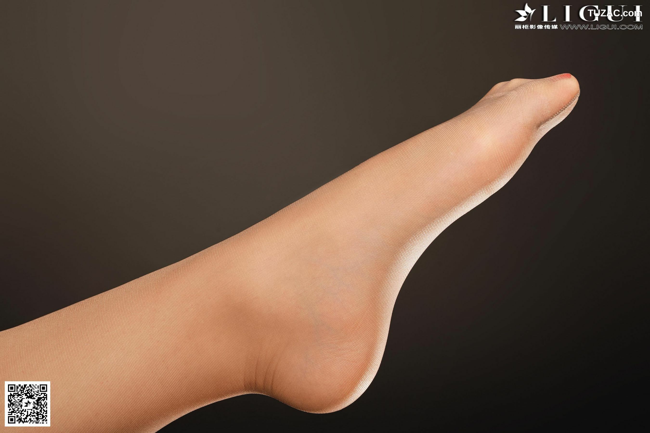 丽柜_ Model 安然《蓝色职业装套裙丝足》美腿玉足写真图片[47P]