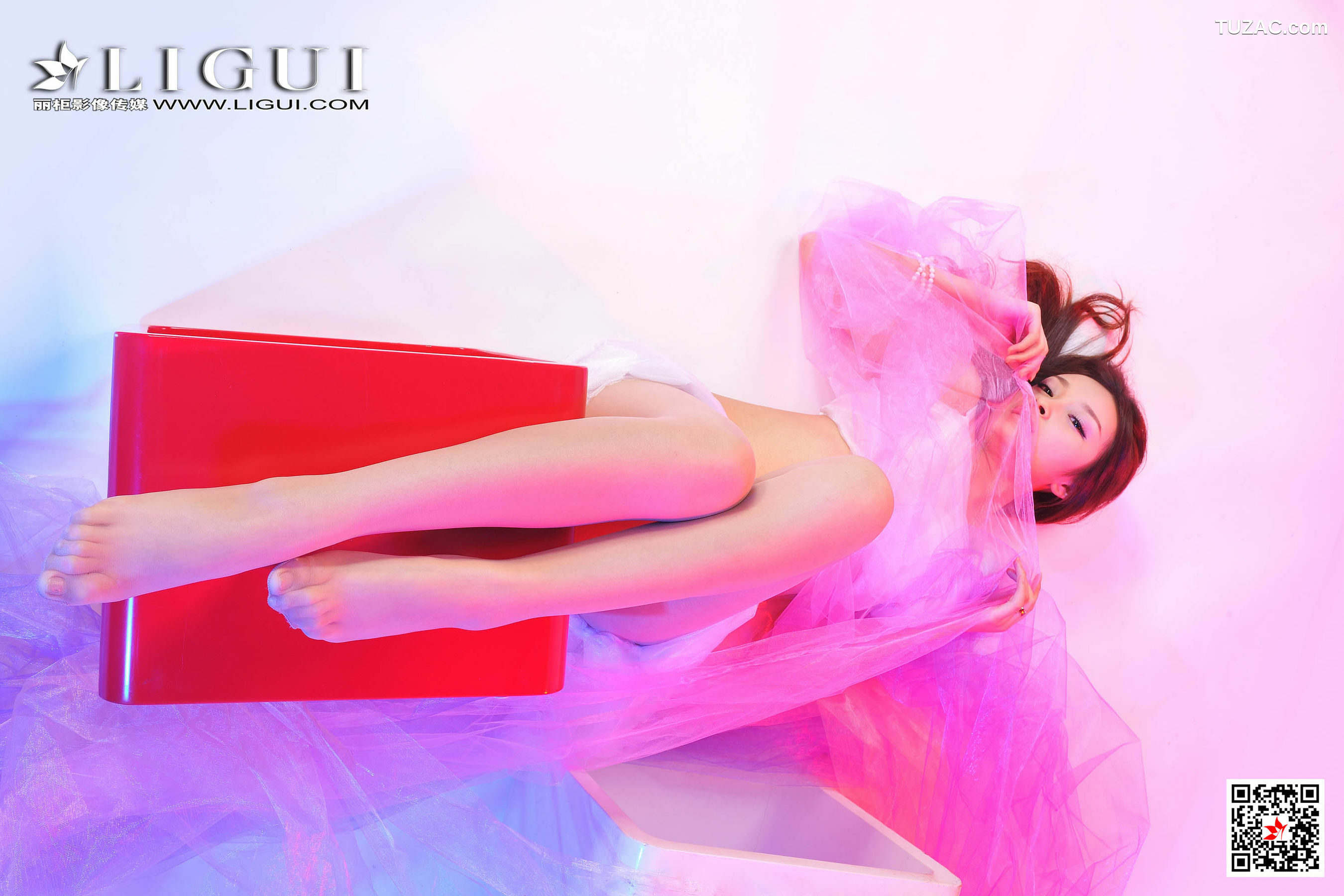 丽柜_ Model 小杨幂 《肉丝玉足》 写真集[86P]