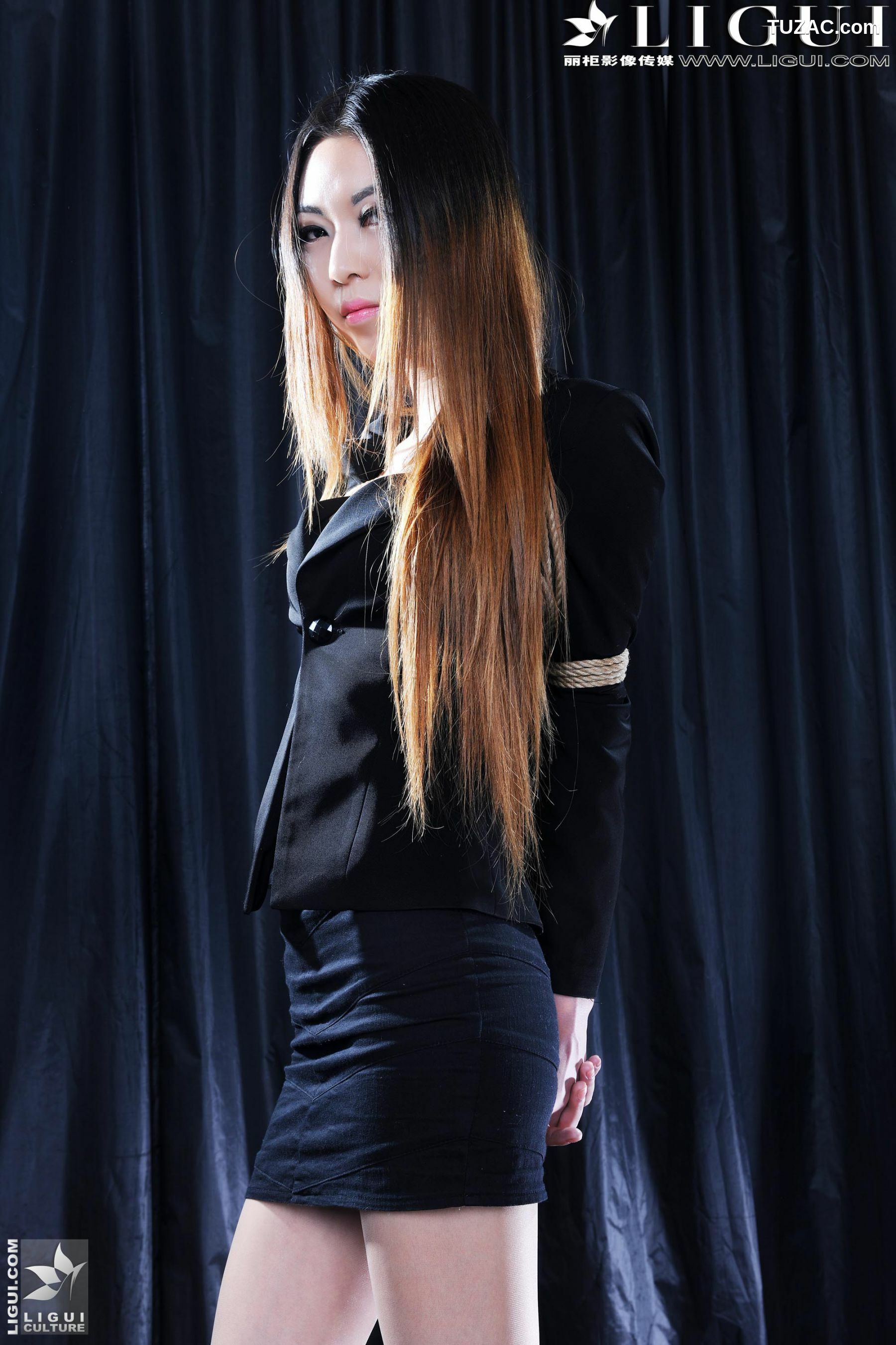 丽柜_ Model 文欣《制服捆绑系列》 美腿玉足写真图片[42P]