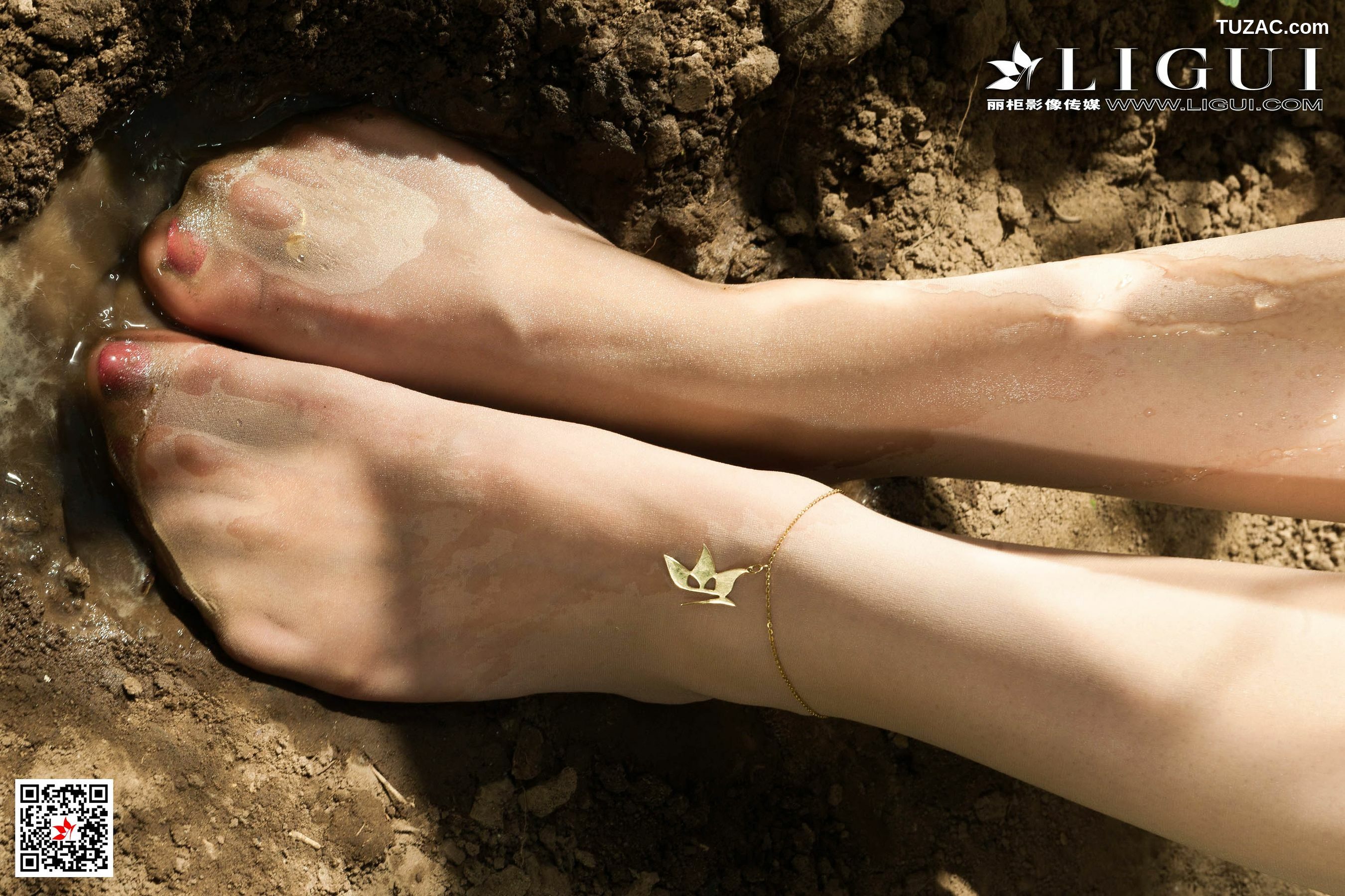 丽柜_ Model 汐汐 《泥士丝足情》 写真集[61P]