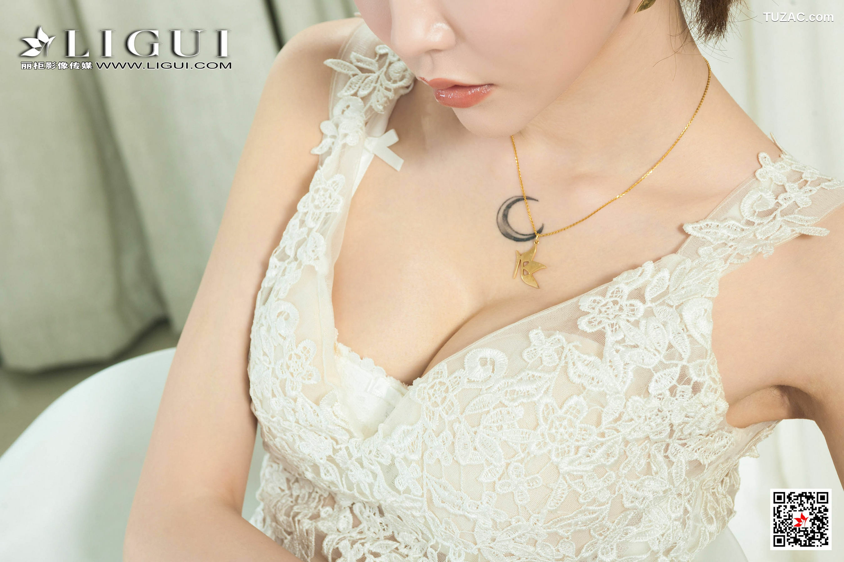 丽柜_ Model 洋洋 《婚纱美束》 写真集[72P]