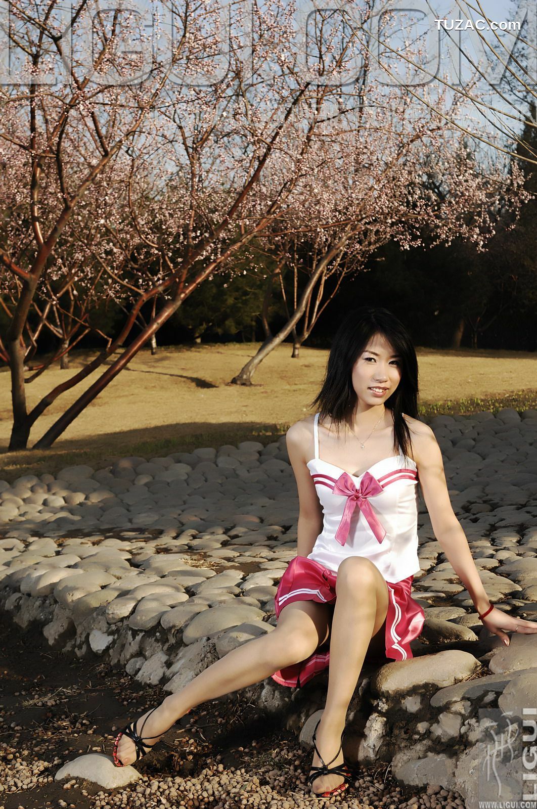 丽柜_ Model 海伦《春天來了》丝足写真图片[40P]