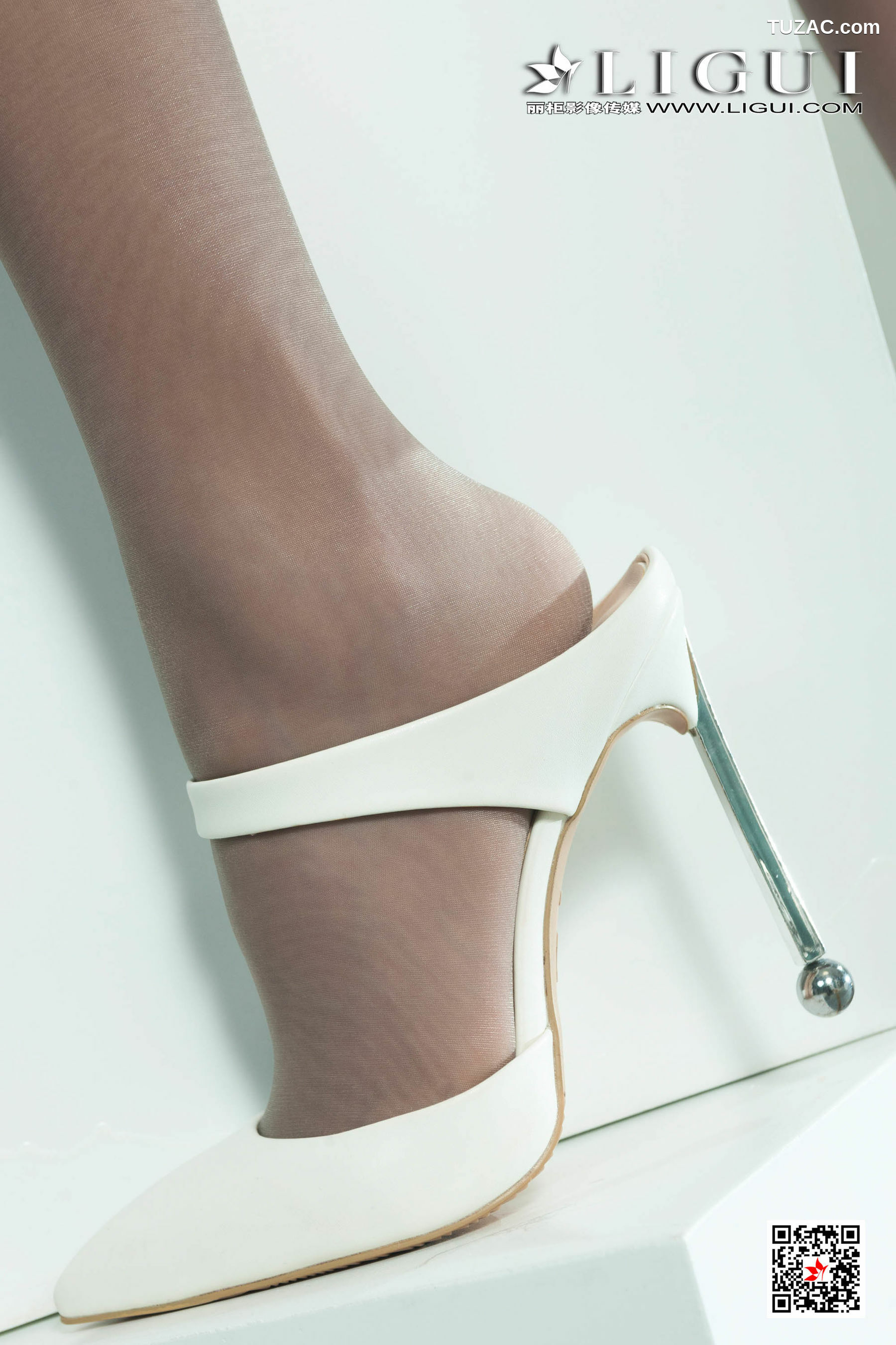 丽柜_ Model 甜甜 - 情趣黑丝护士 [67P]