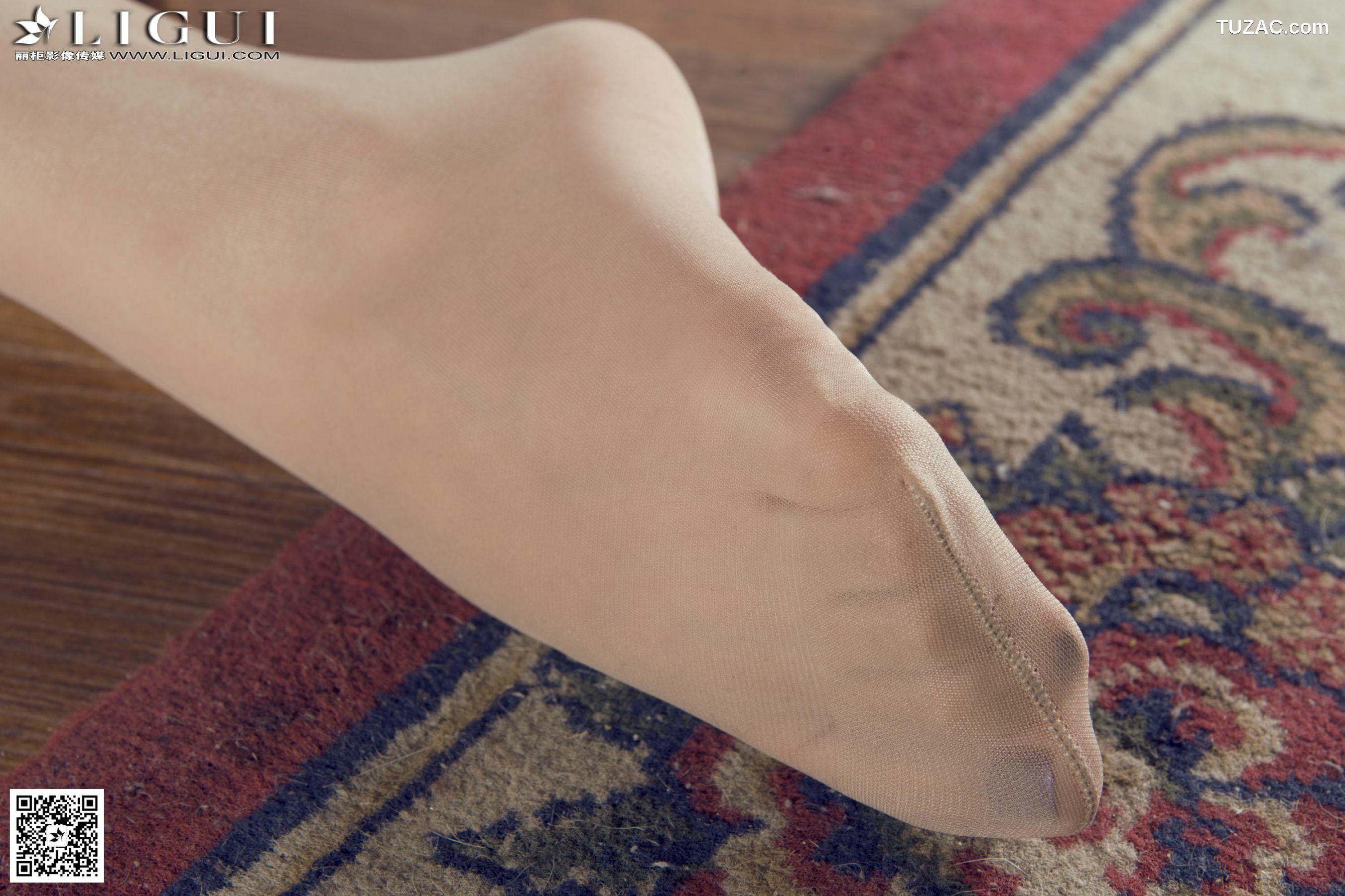 丽柜_ Model 英子《高跟肉丝袜制服美腿玉足》丝足写真图片[42P]