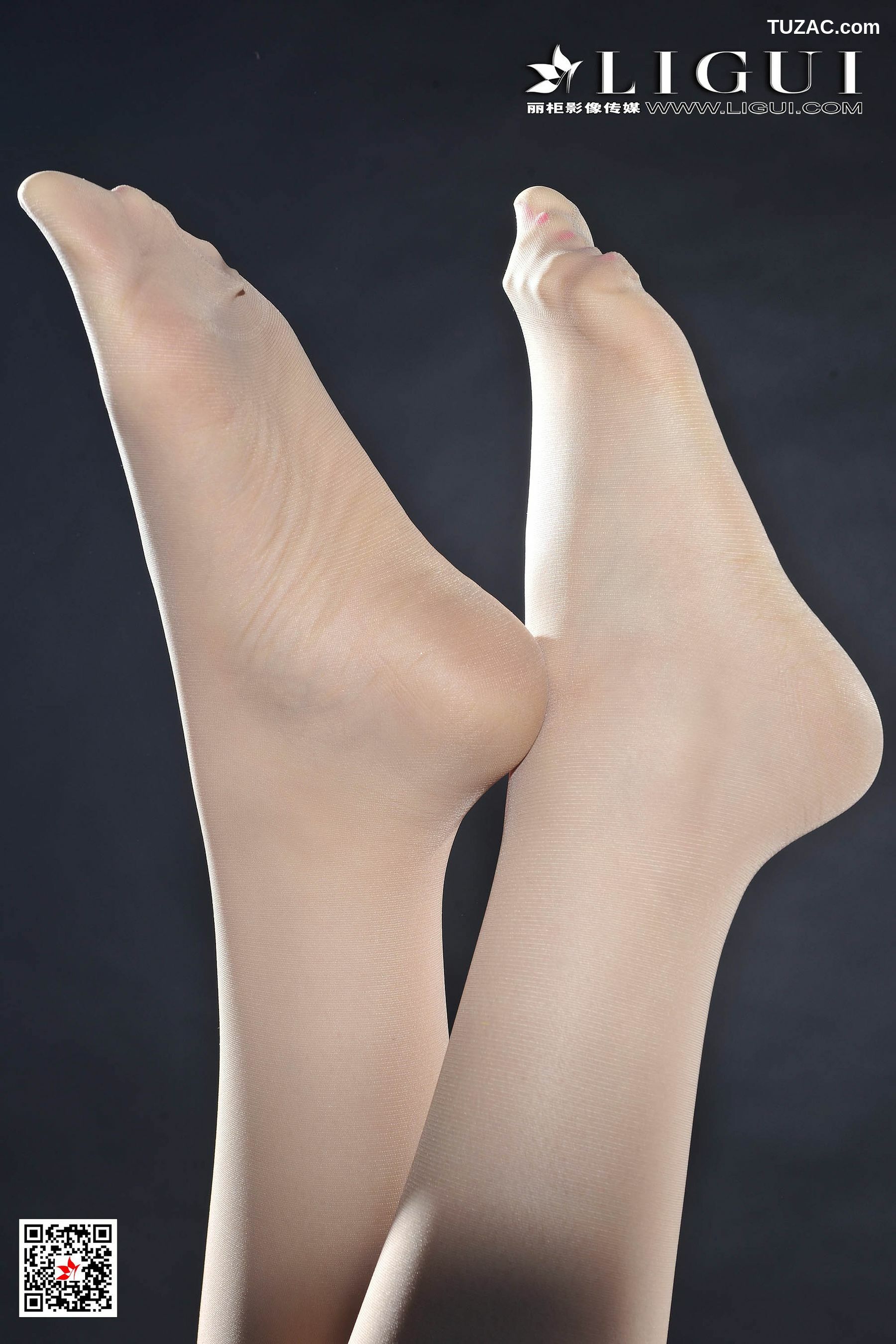 丽柜_ Model 菲菲 《女王》 写真集[72P]