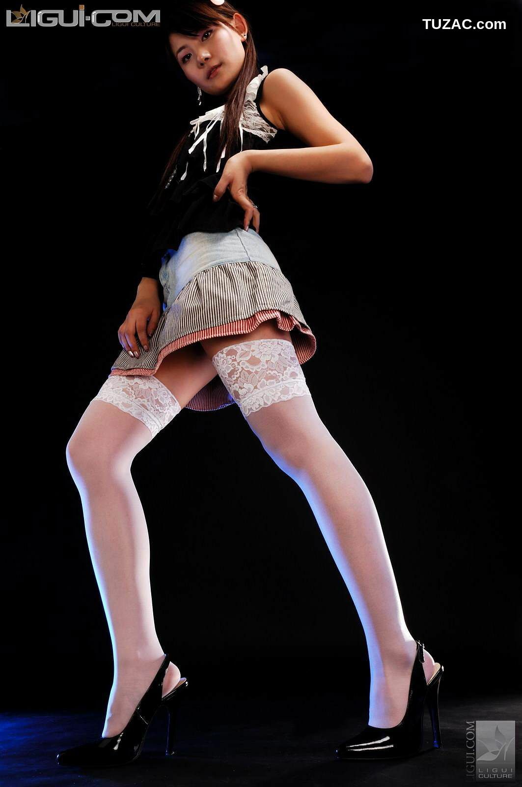 丽柜_ Model 龙洋《黑白碰撞的北极光》丝足写真图片[32P]