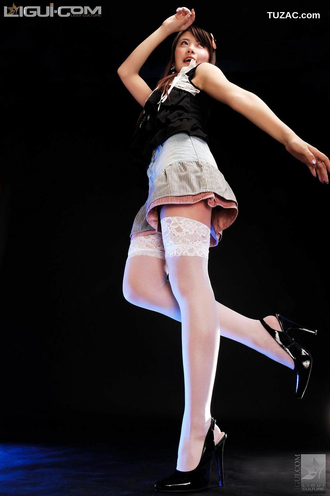 丽柜_ Model 龙洋《黑白碰撞的北极光》丝足写真图片[32P]
