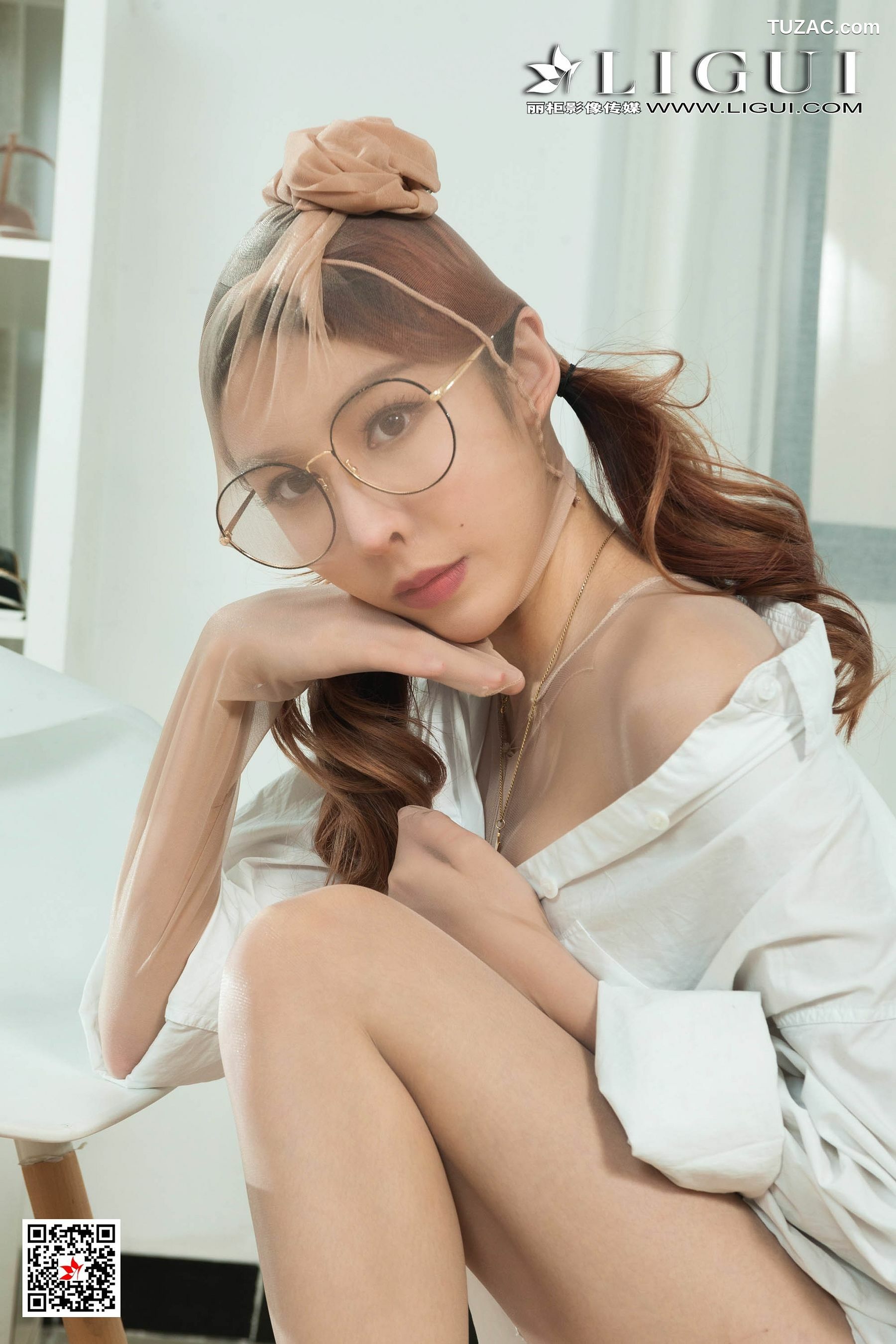 丽柜_ 兔子 《白衬衫眼镜娘》 写真集[89P]