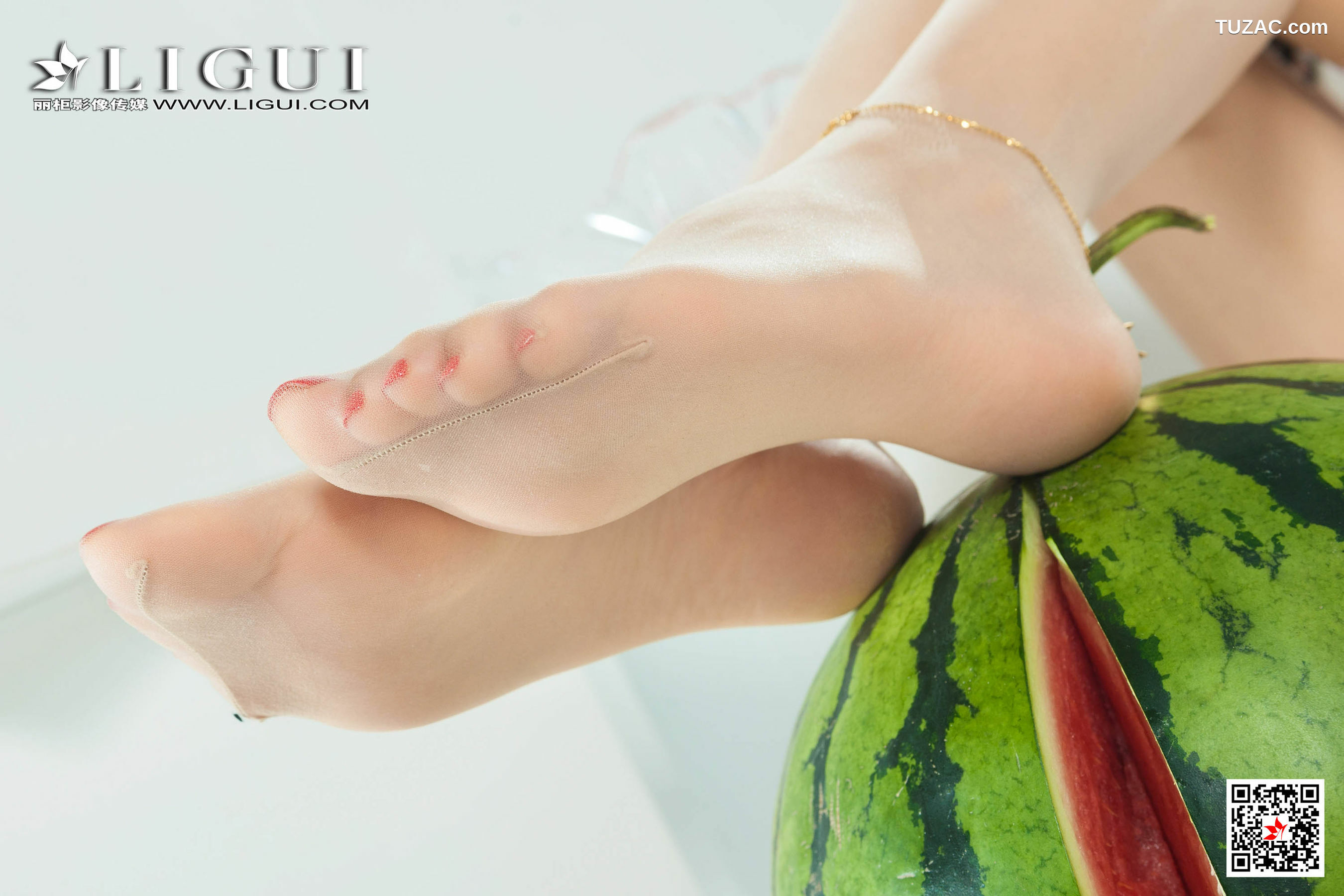 丽柜_ 网络丽人 Model 凉儿 - 西瓜高叉女郎[54P]