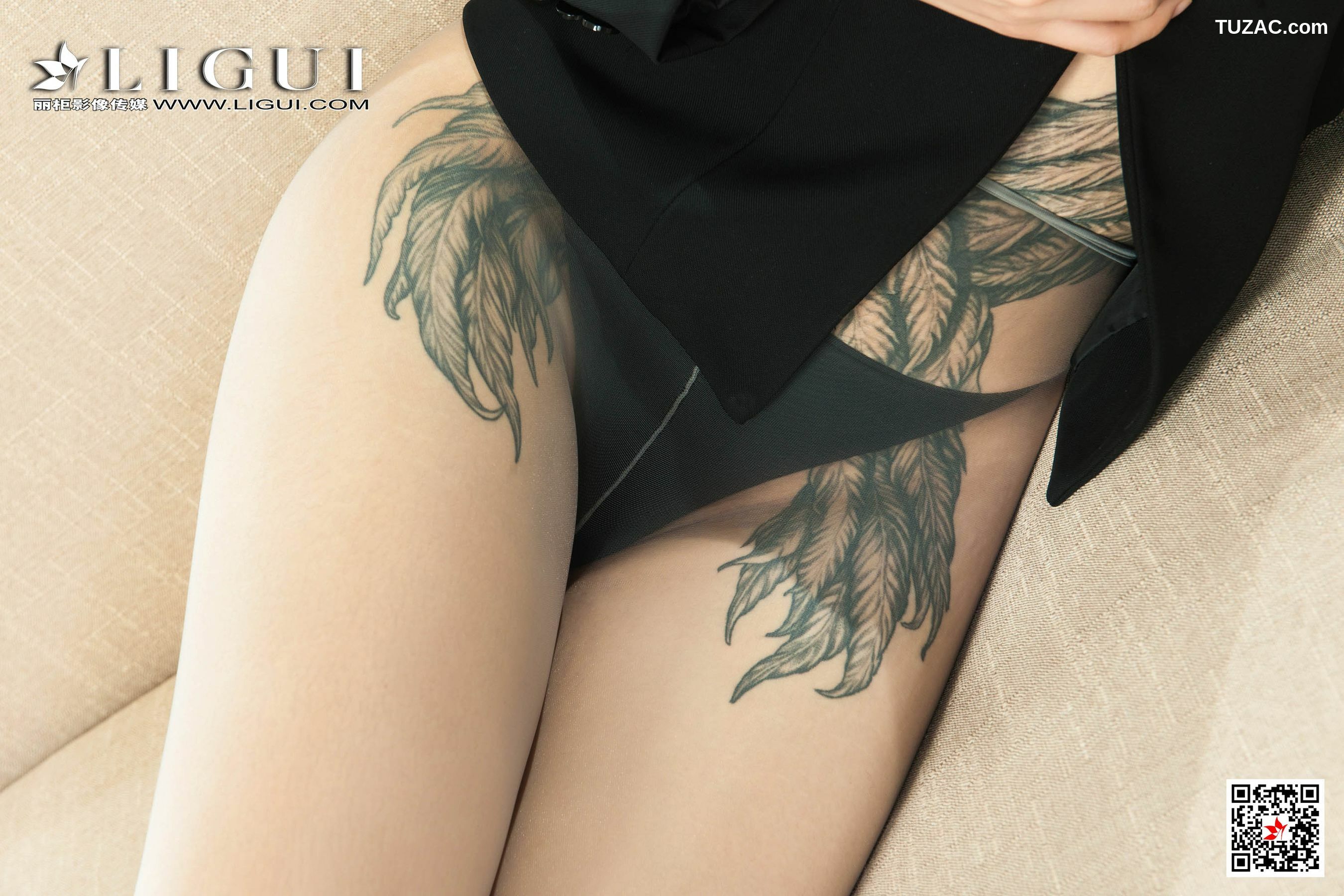 丽柜_ 网络丽人 Model 潘朵拉 《肉丝OL丝足》 写真集[51P]