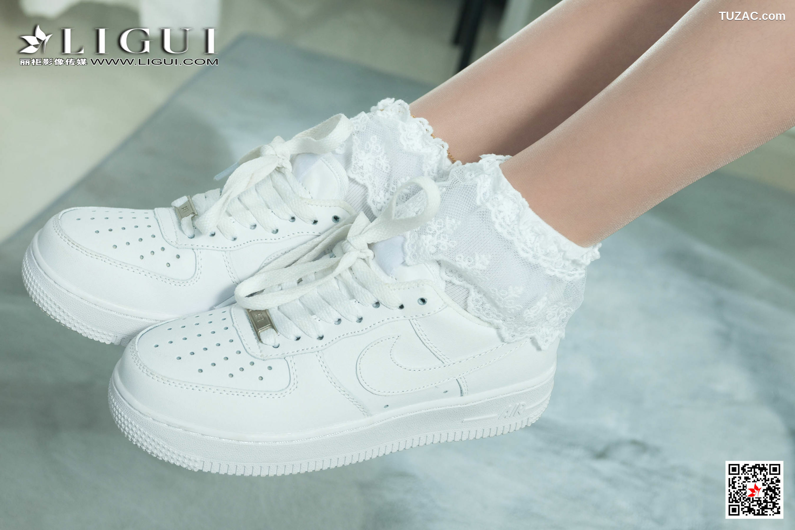 丽柜_ 网络丽人 Model 程程 - 校服丝足诱惑[67P]