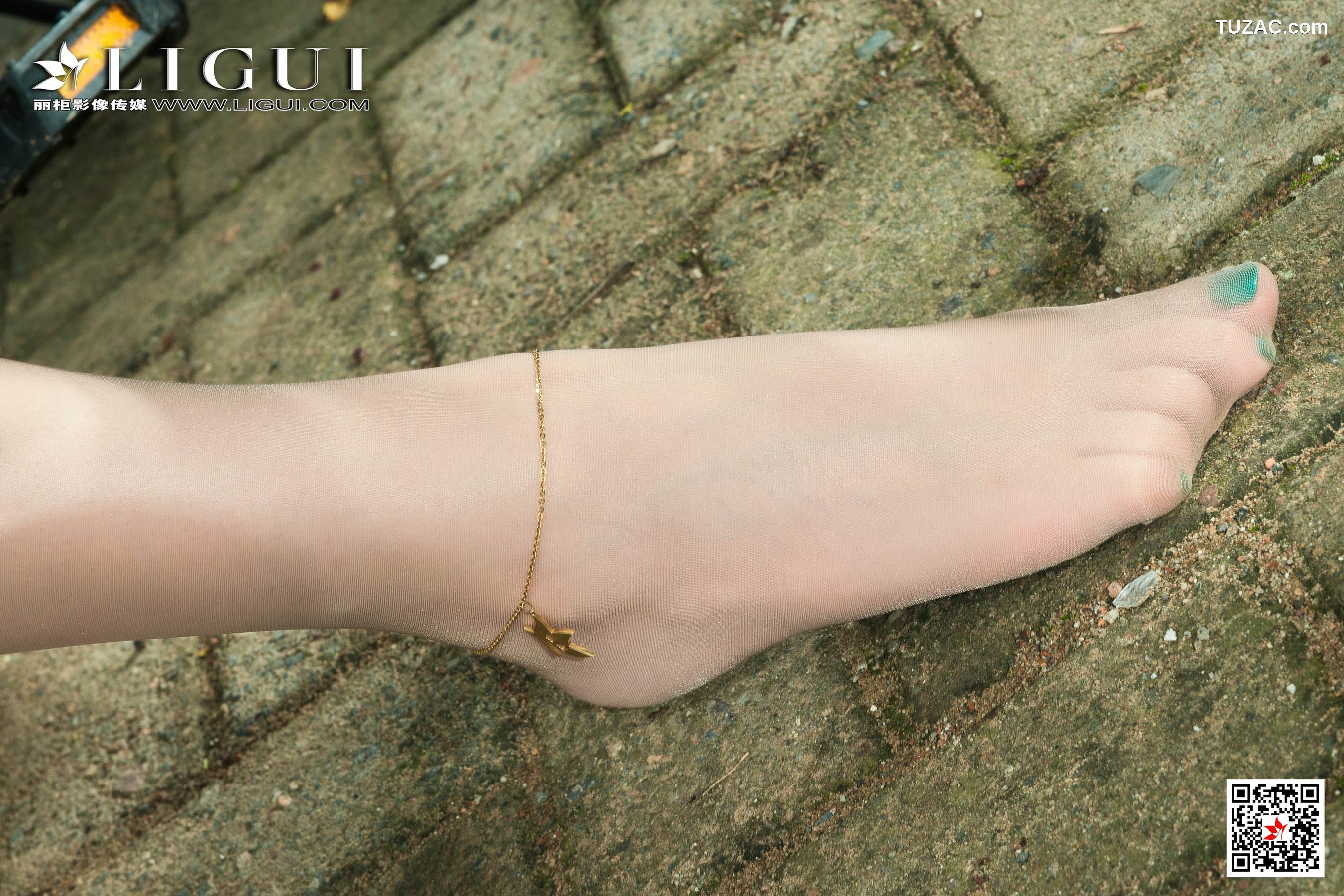 丽柜_ 网络丽人 天天 - 肉丝单车女郎[69P]