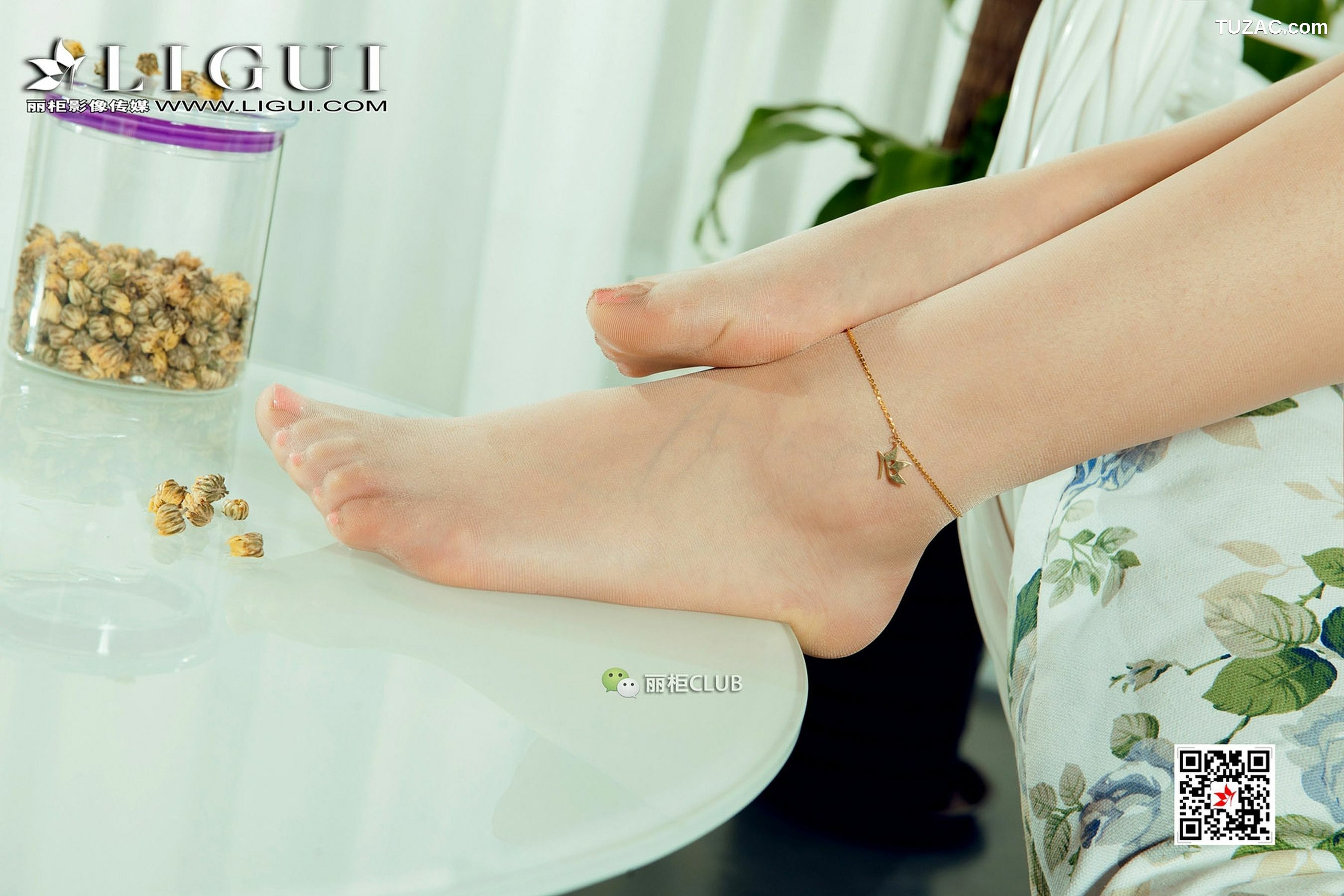 丽柜_Mode 足模雪糕《吊篮椅丝足》 写真集[80P]