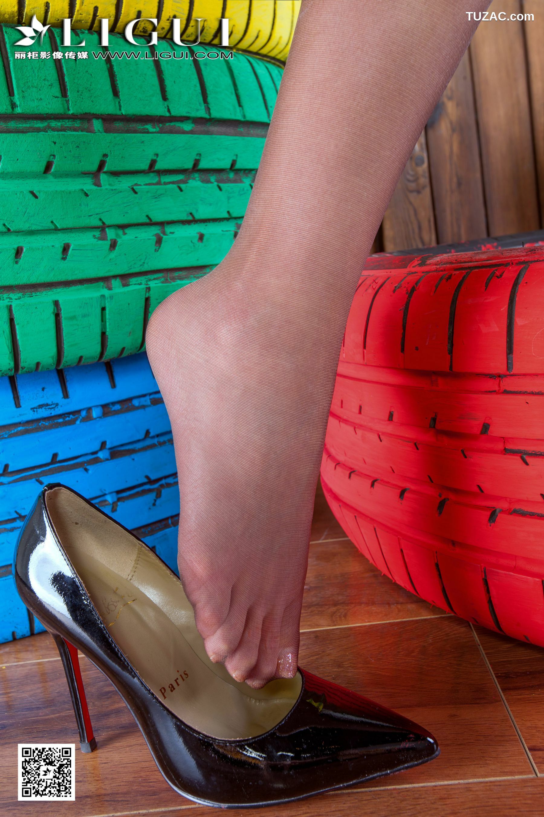 丽柜_Model ALAN《灰丝蕾丝女仆》上下全集  美腿玉足写真图片[65P]