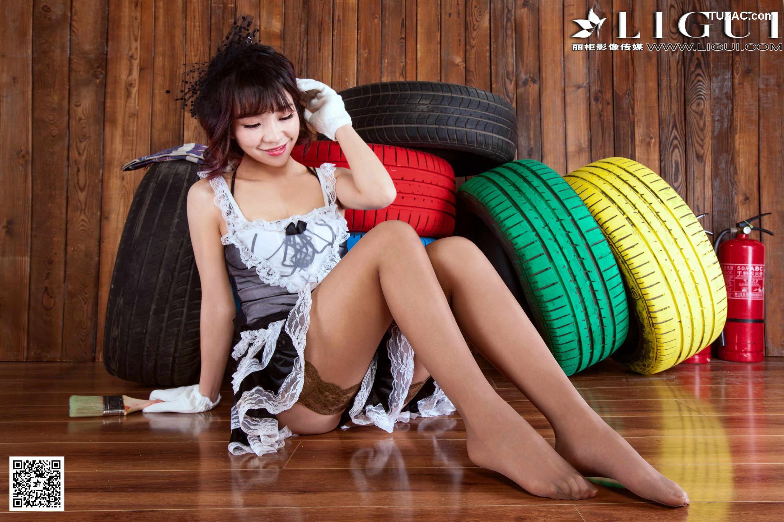 丽柜_Model ALAN《灰丝蕾丝女仆》上下全集  美腿玉足写真图片[65P]