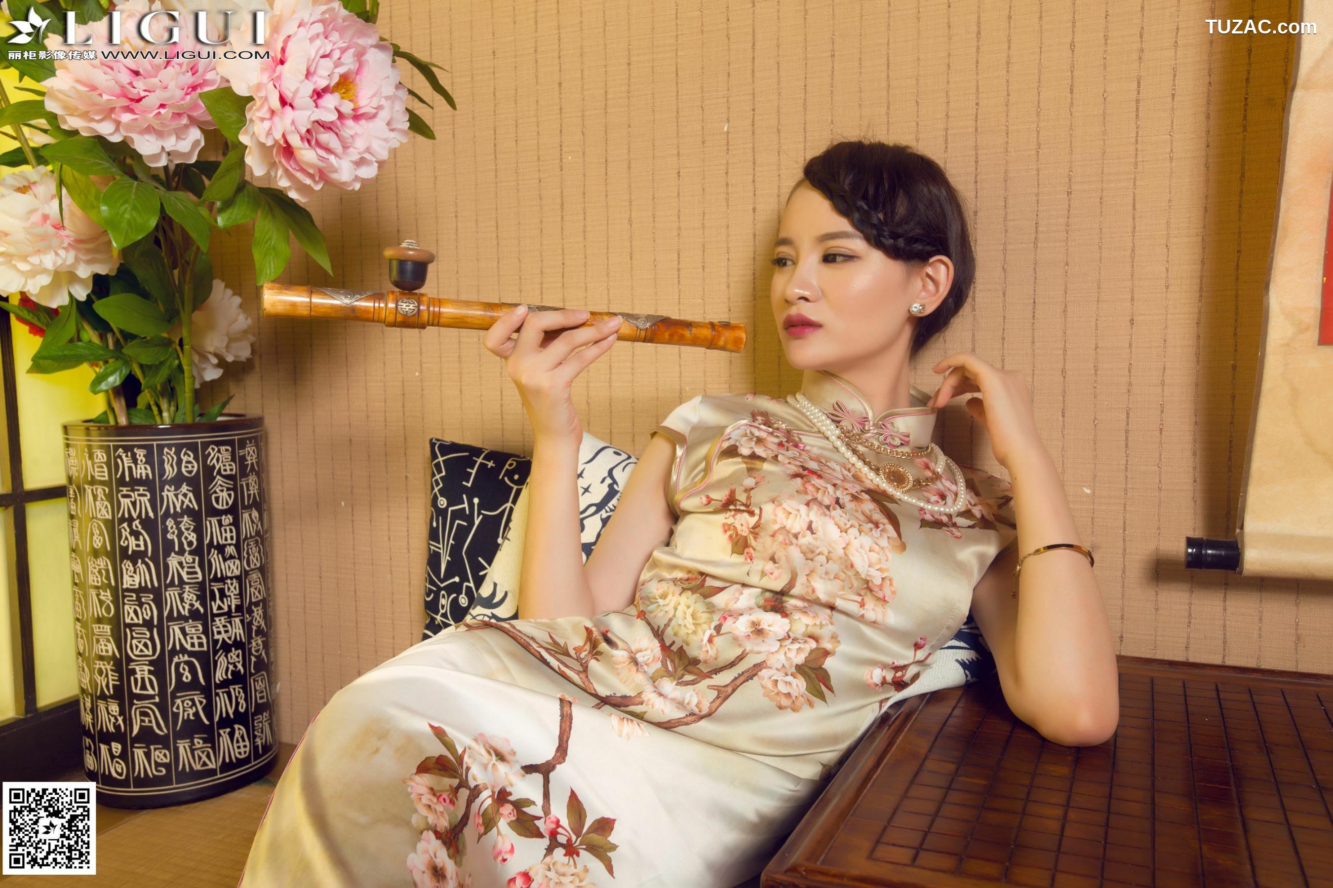 丽柜_Model AMY《高贵旗袍美人》 美腿玉足写真图片[56P]