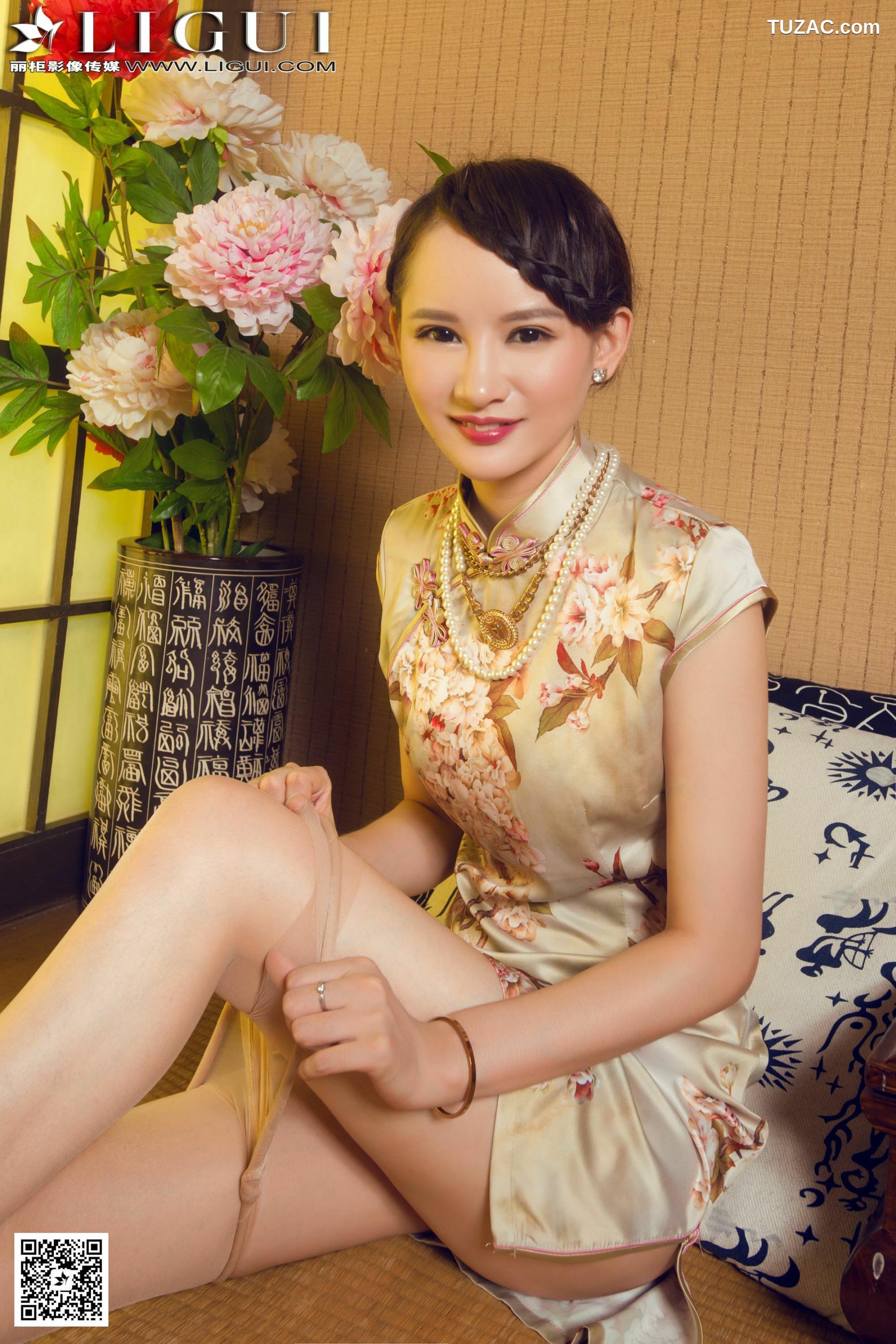 丽柜_Model AMY《高贵旗袍美人》 美腿玉足写真图片[56P]