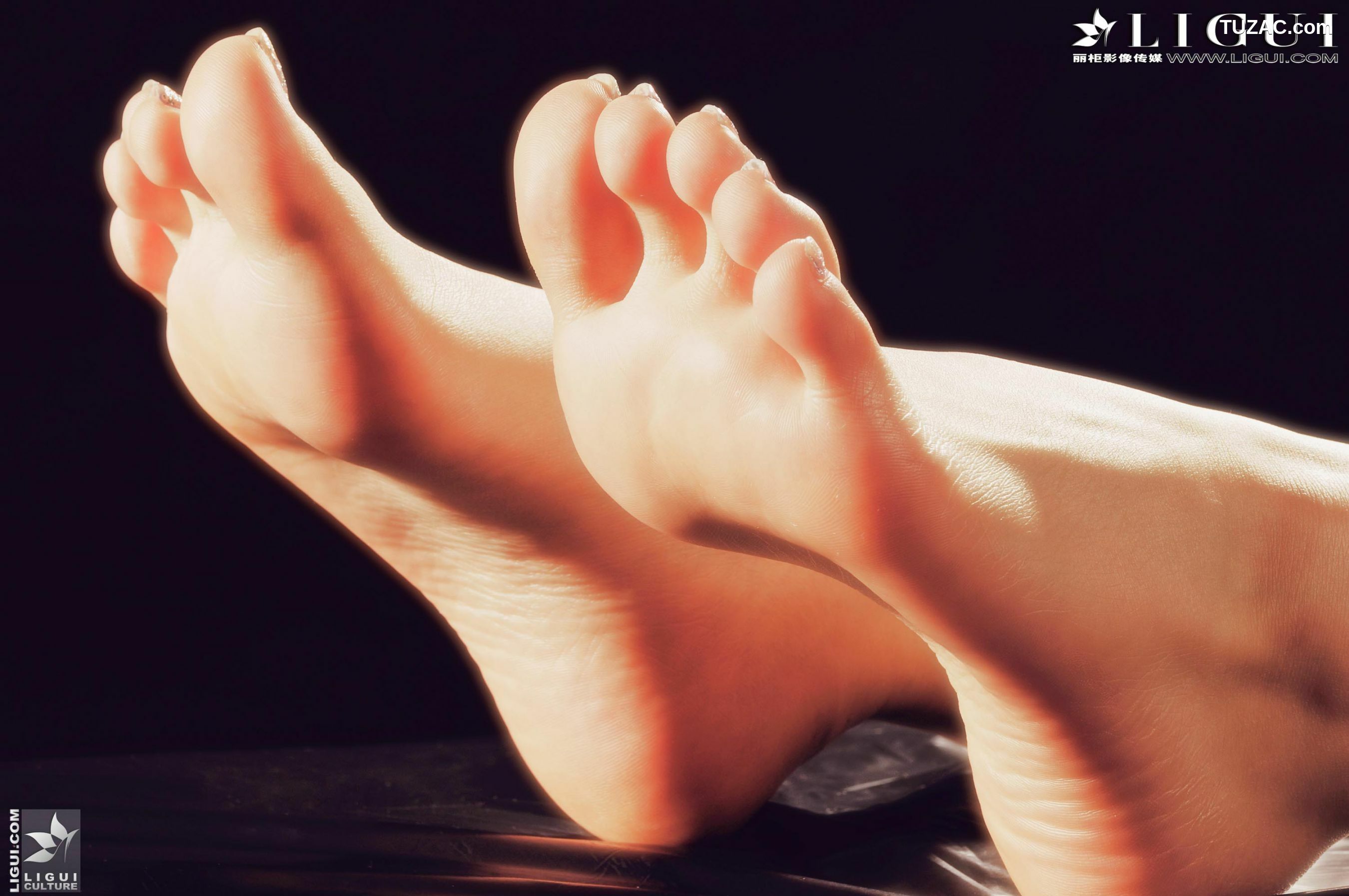 丽柜_Model CC《玉足》 美足写真图片[67P]