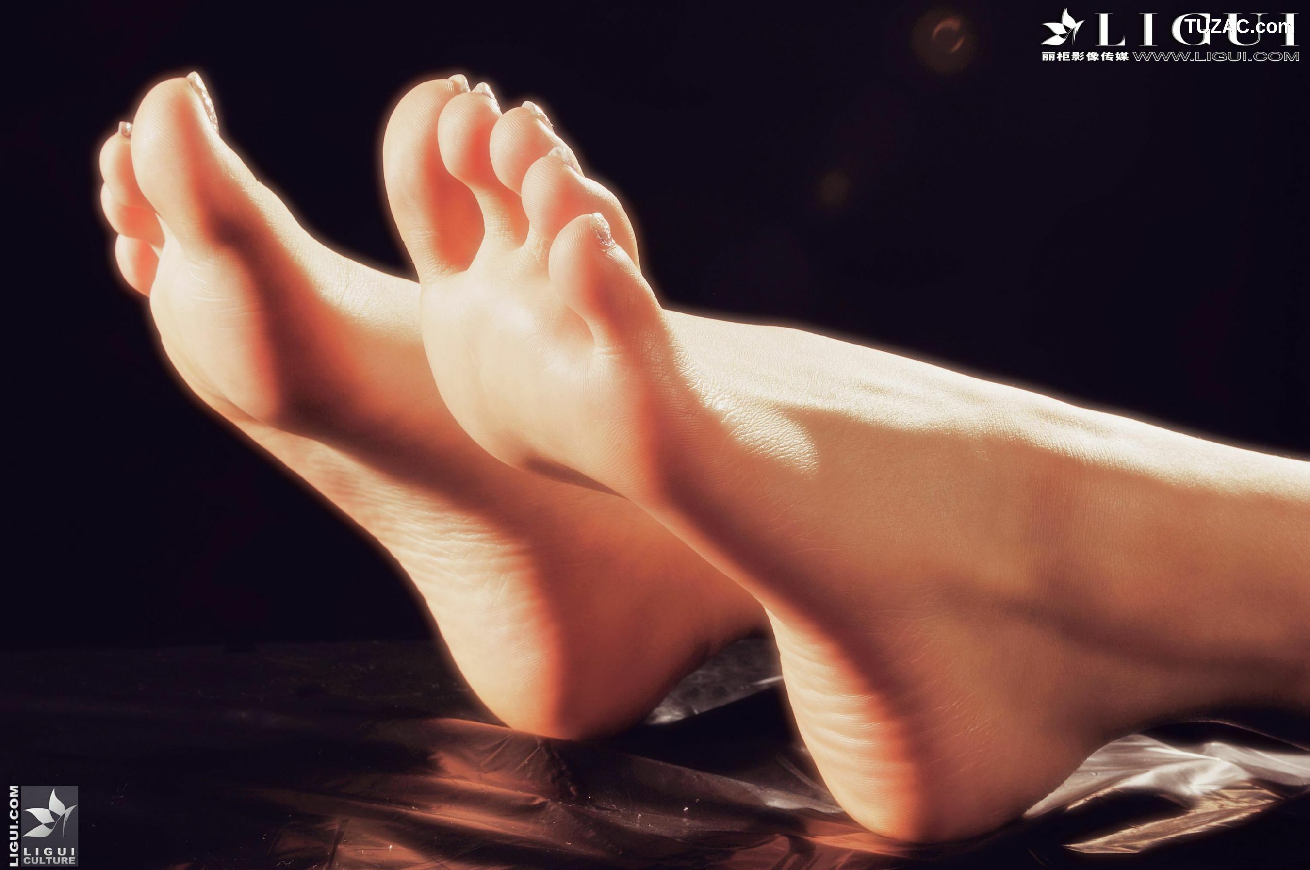 丽柜_Model CC《玉足》 美足写真图片[67P]
