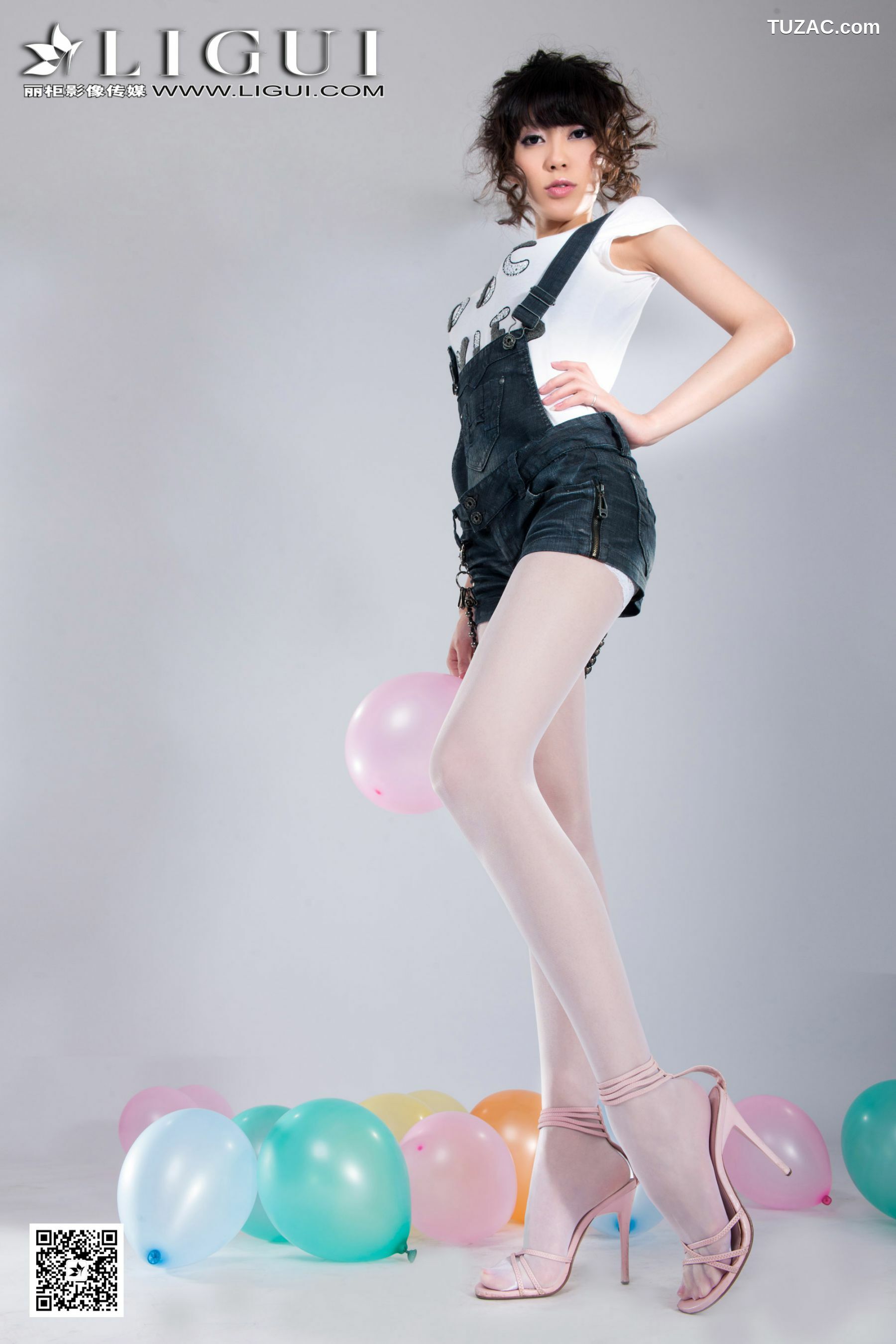 丽柜_Model 乐乐《可爱吊带牛仔+白丝高跟》上中下全集 美腿玉足写真图片[83P]