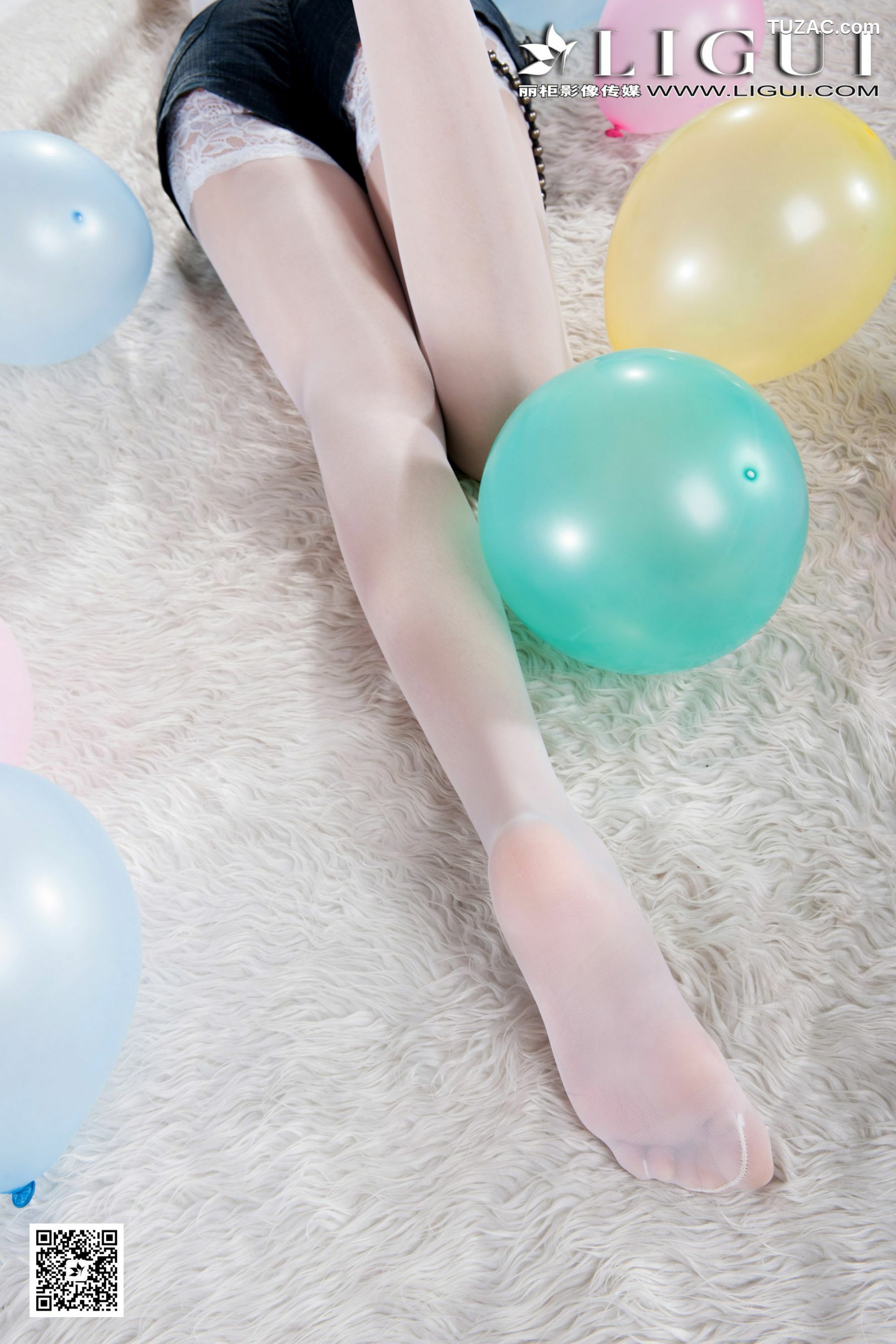 丽柜_Model 乐乐《可爱吊带牛仔+白丝高跟》上中下全集 美腿玉足写真图片[83P]