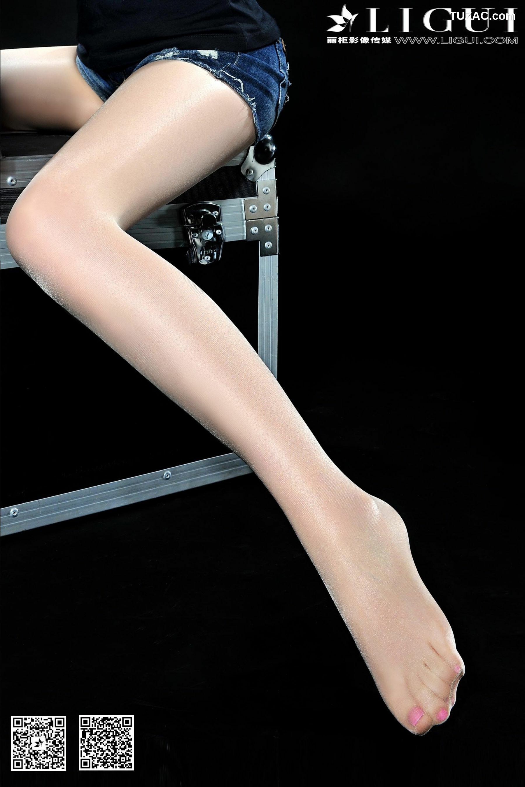 丽柜_Model 允儿《牛仔热裤高跟美足》上下全集 美腿玉足写真图片[62P]