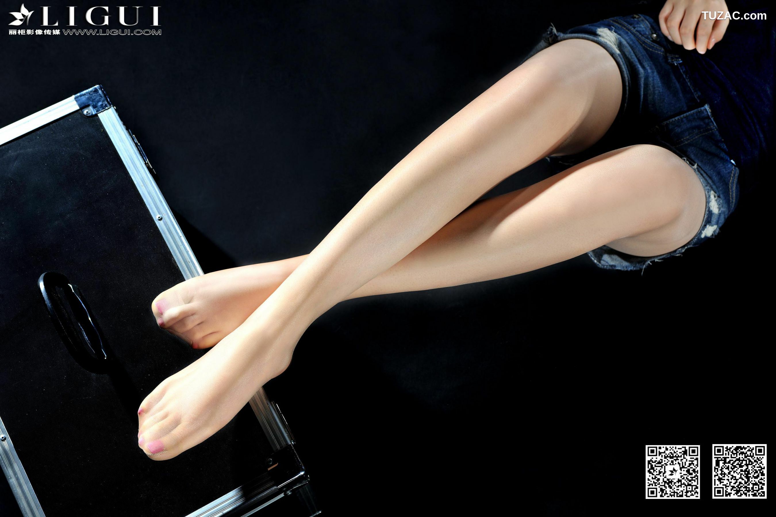 丽柜_Model 允儿《牛仔热裤高跟美足》上下全集 美腿玉足写真图片[62P]