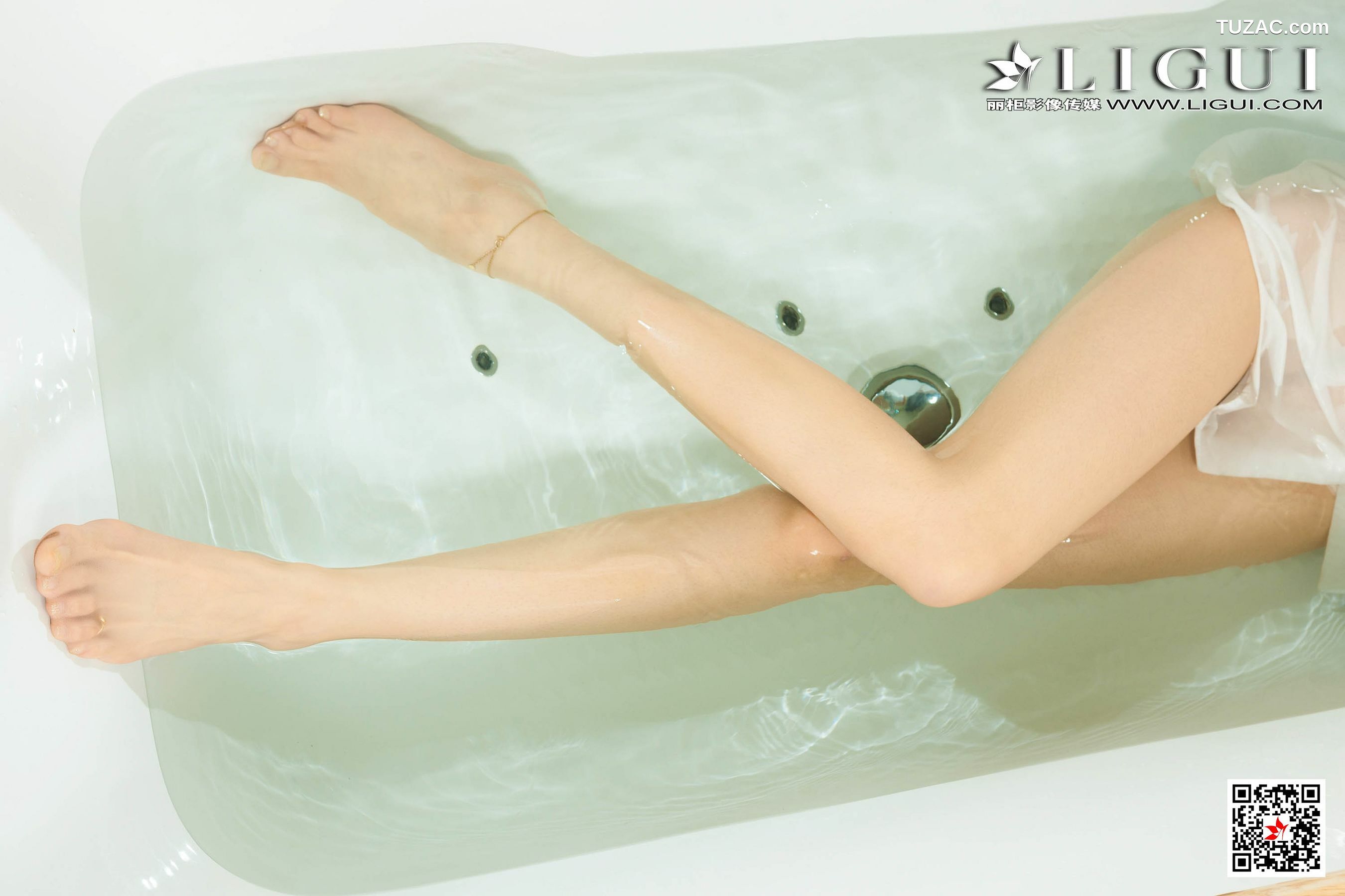 丽柜_Model 兔子《浴室白衬衫湿身丝足》 写真集[63P]