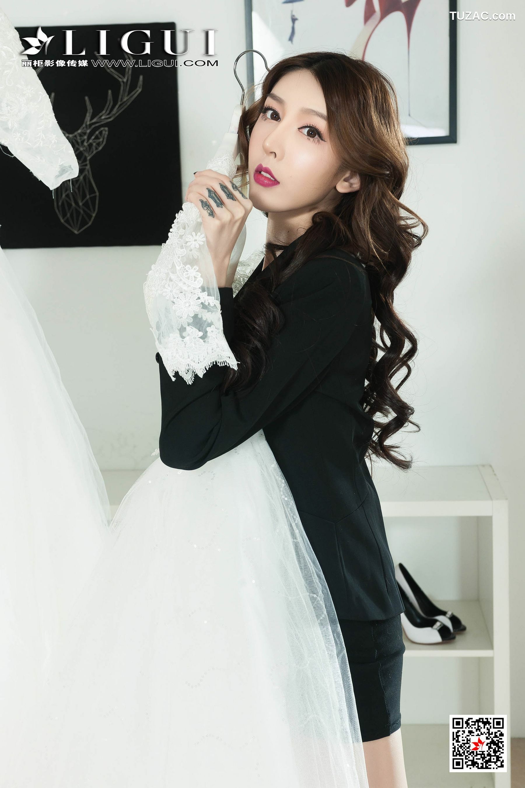 丽柜_Model 兔子《肉丝袜诱惑》 网络丽人 写真集[120P]