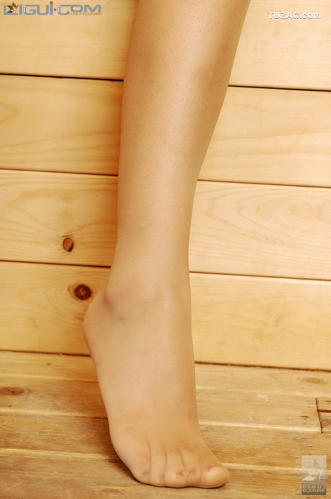 丽柜_Model 卡鲁鲁《性感可人》 丝足写真图片[57P]