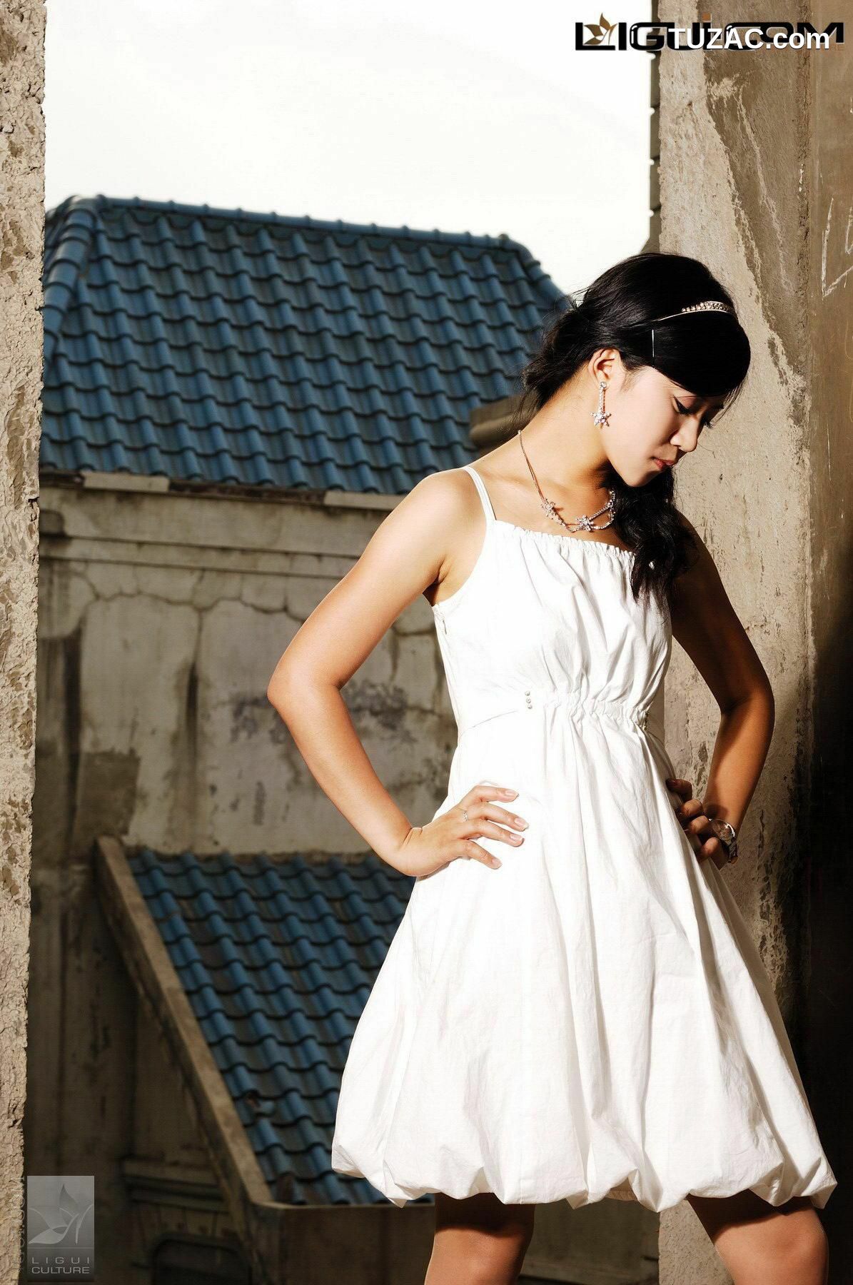 丽柜_Model 卡鲁鲁《纯情少女的丝恋》 丝足写真图片[21P]