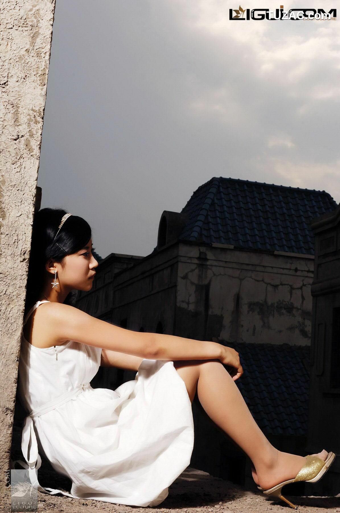 丽柜_Model 卡鲁鲁《纯情少女的丝恋》 丝足写真图片[21P]