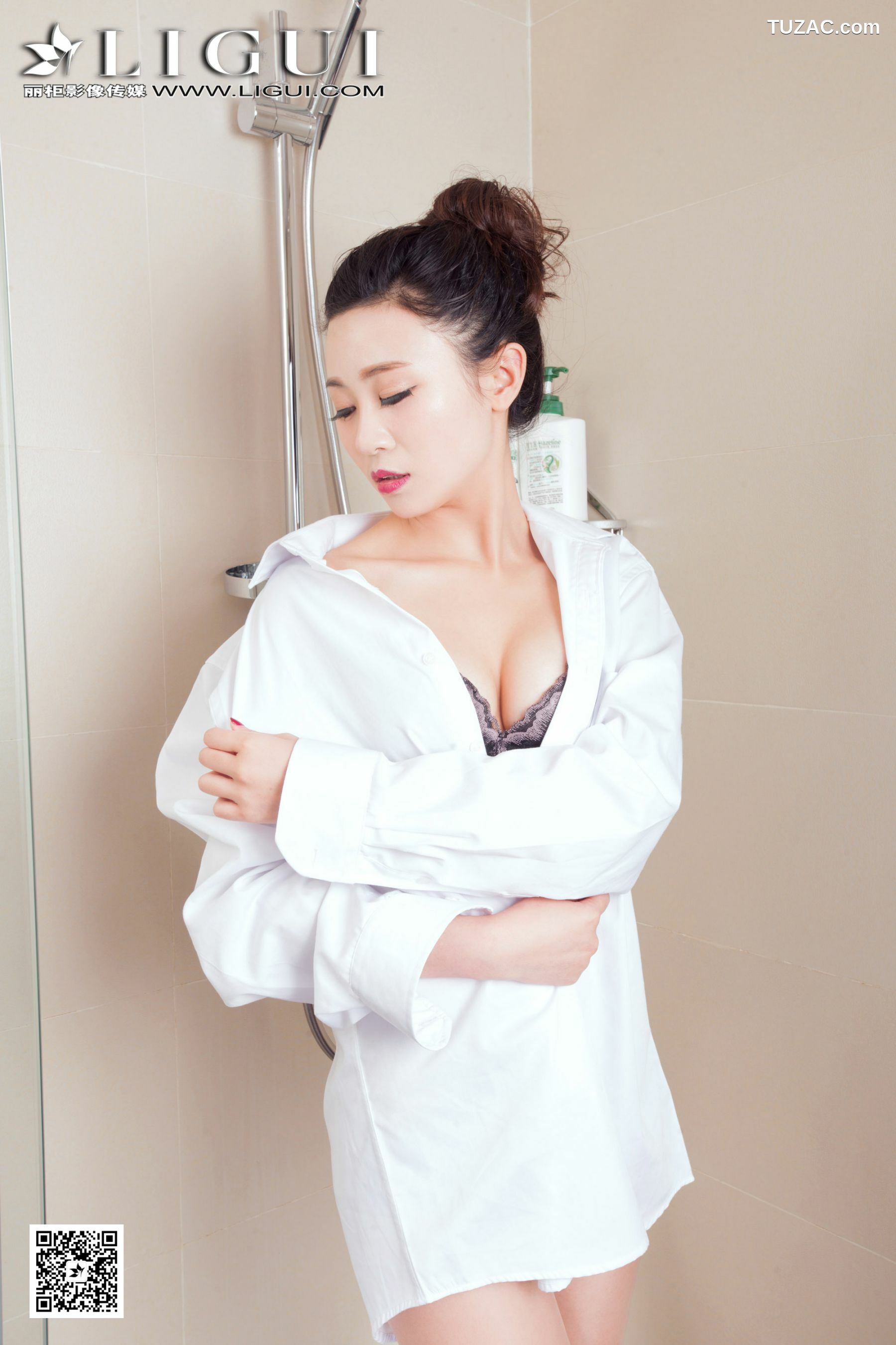 丽柜_Model 妮可《浴室白衬衫湿足诱惑》上下全集 美腿玉足写真图片[62P]